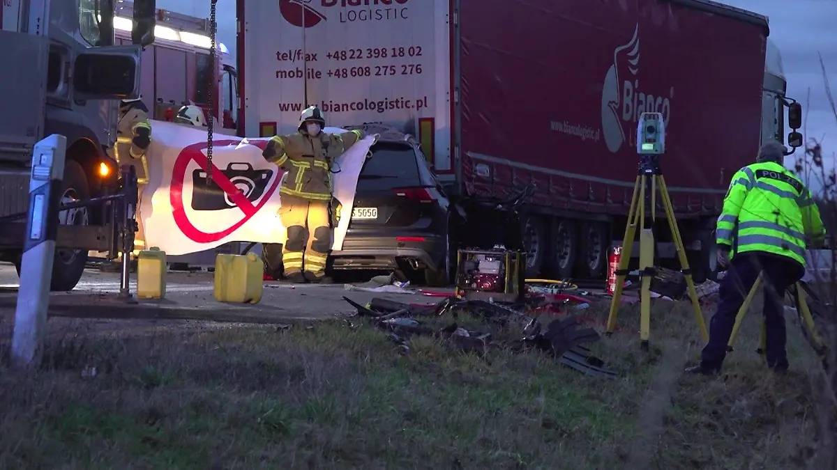 Fahrer stirbt bei Horror-Crash auf der A9