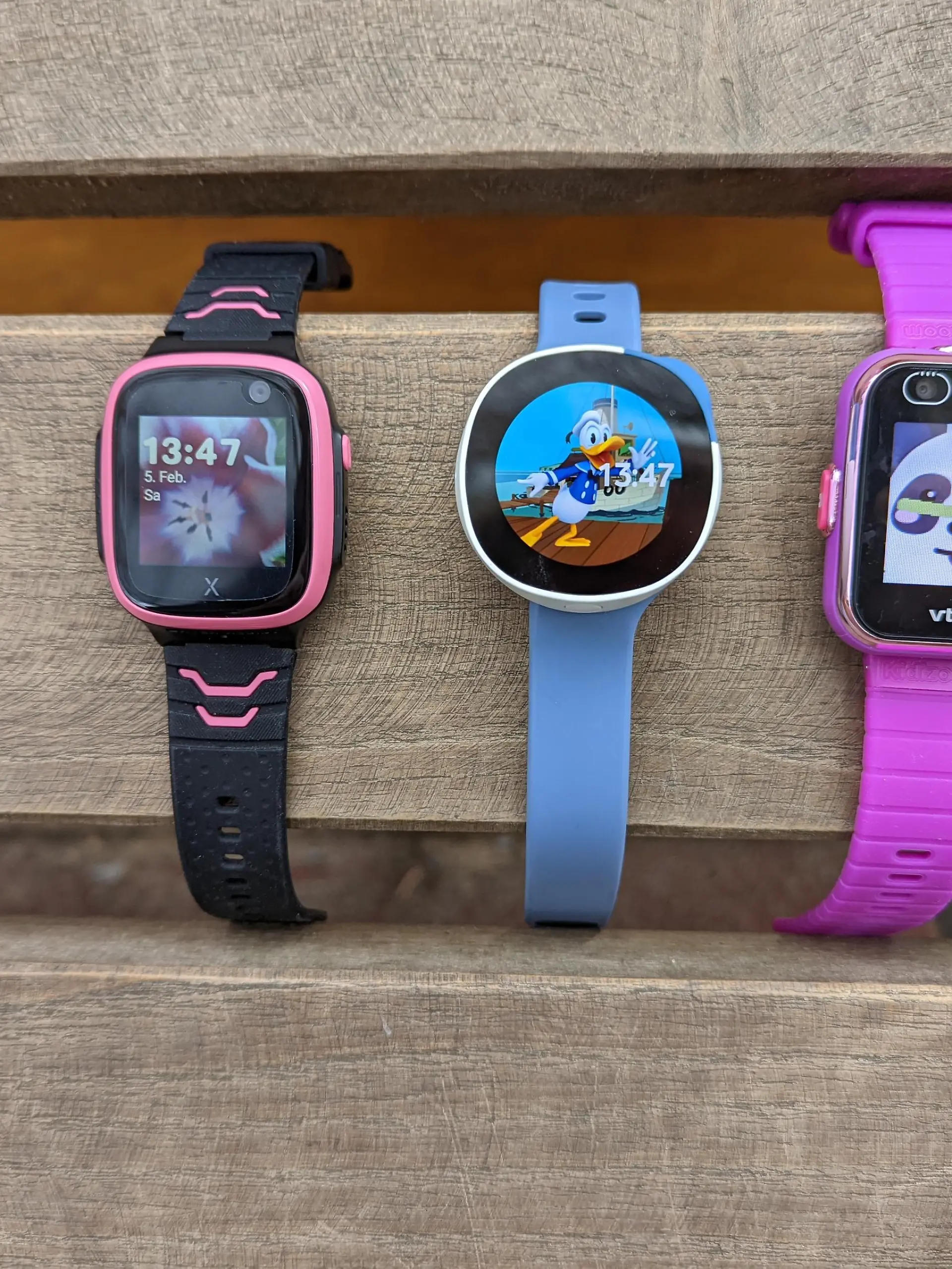Xplora X5 Play, Vodafone Neo und die Kidizoom DX im Smartwatch-Test