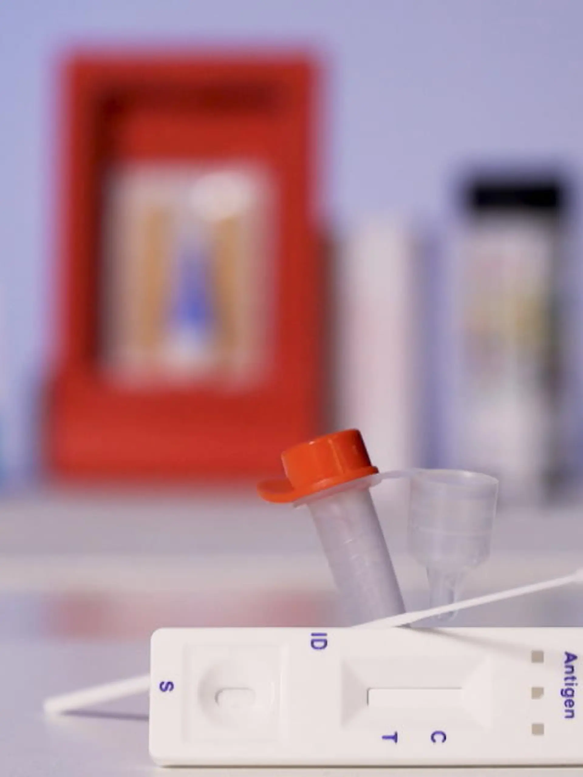 Online oder in der Apotheke kann man mittlerweile diverse Selbsttests kaufen und das nicht nur zur Erkennung des Coronavirus. Mittlerweile sollen die Tests auch erkennen, wie gut unser Immunsystem funktioniert oder ob eine Harnwegsinfektion vorliegt.