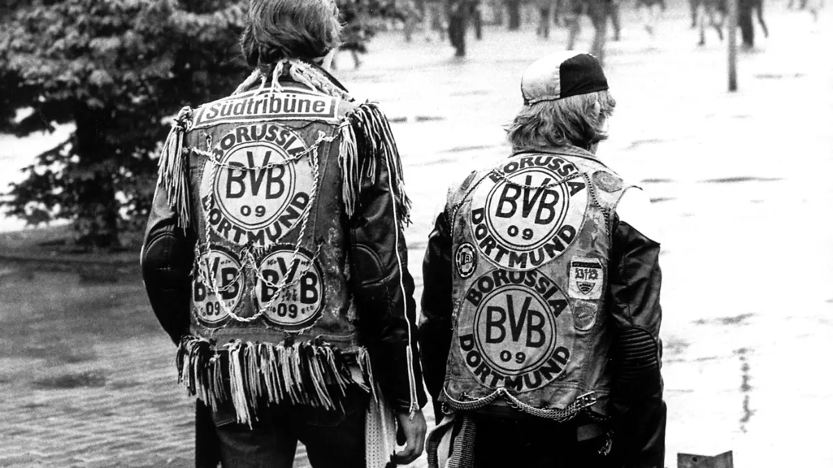 Fans des Fußball-Bundesligavereins Borussia Dortmund, aufgenommen am 10.04.1984 in Dortmund. +++(c) dpa - Report+++ [dpabilderarchiv]