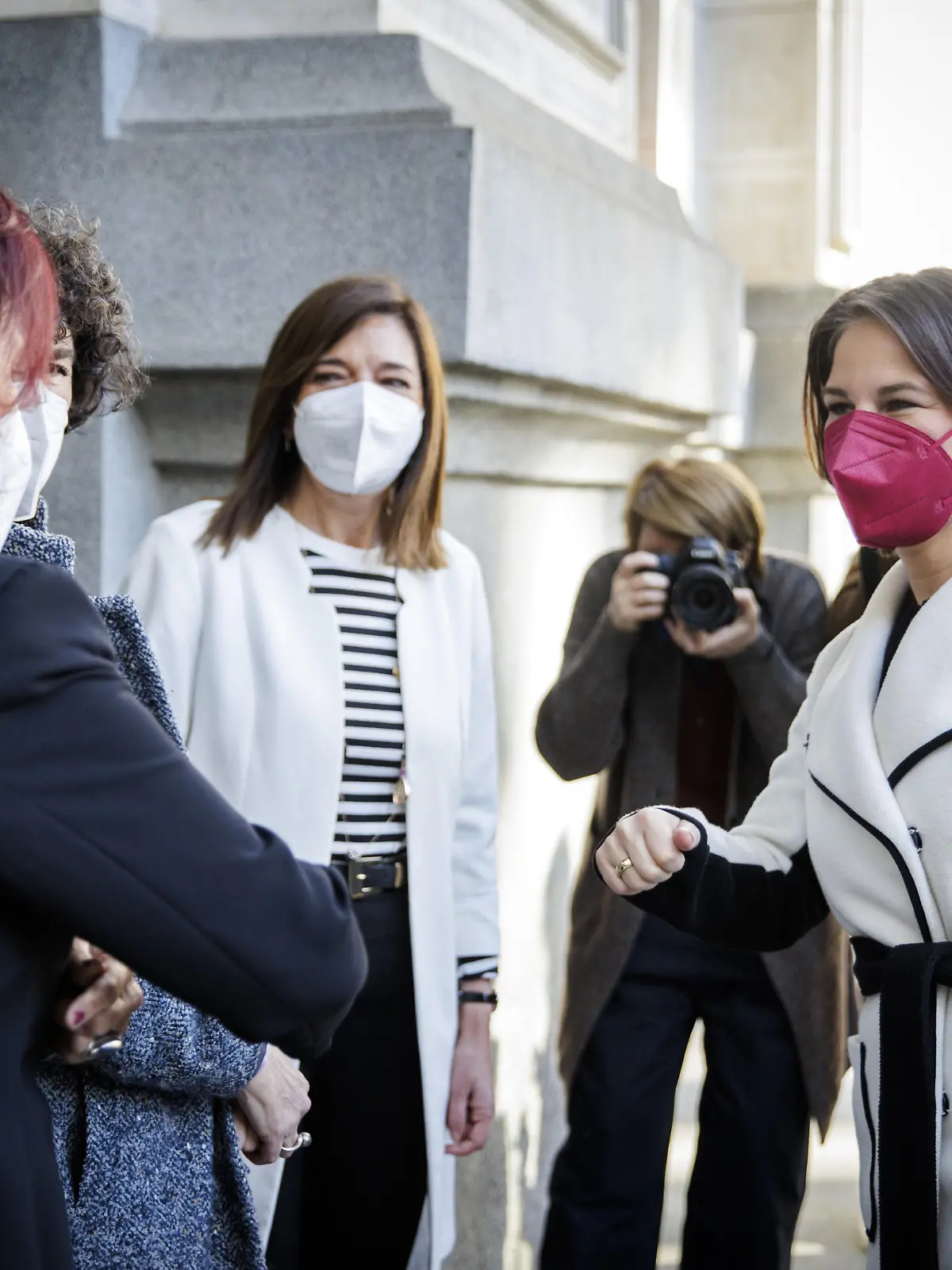 Annalena Baerbock, Bundesaussenministerin, trifft Teresa Peramato Martin, Staatsanwaeltin der Kammer fuer Gewalt gegen Frauen, im Rahmen ihrer Reise nach Madrid, 15.02.2022. Copyright: Janine Schmitz/ photothek.de