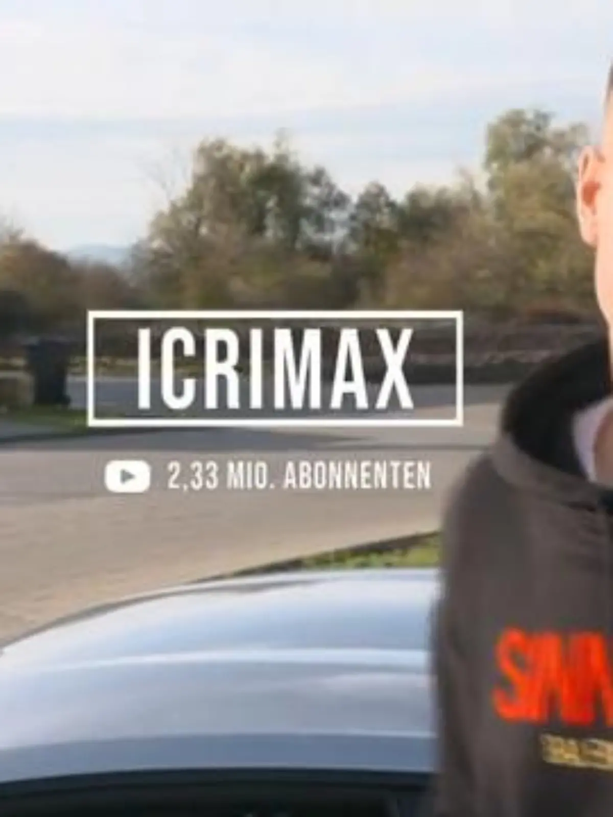 Bild zu: "YouTuber mit Waffe bedroht"