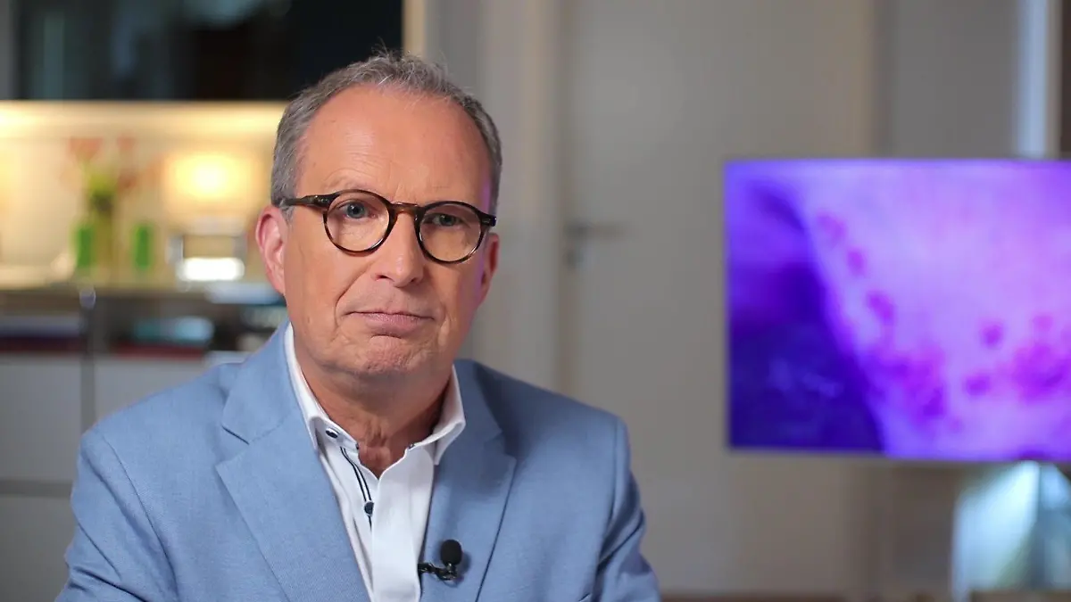 Dr. Christoph Specht
