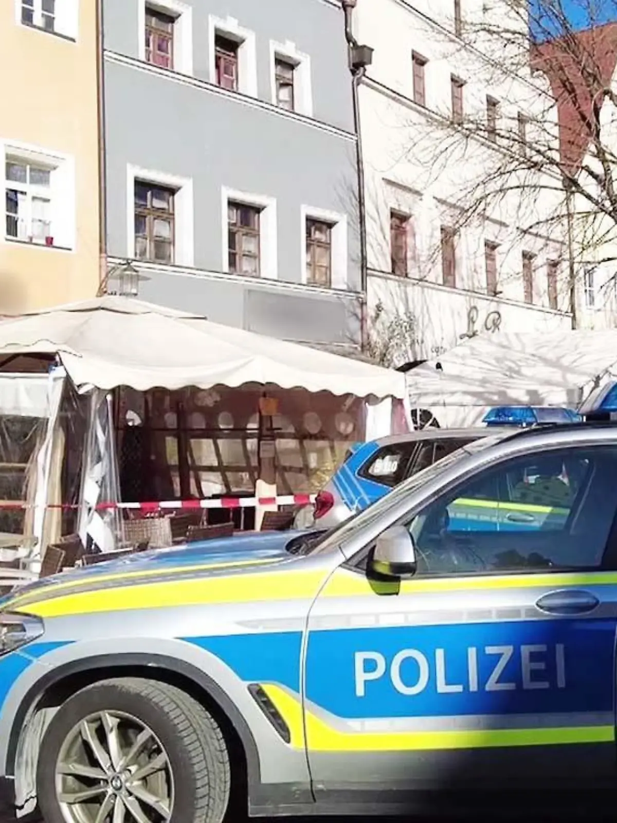 52-Jähriger stirbt nach Restaurantbesuch in Weiden - sieben Verletzte