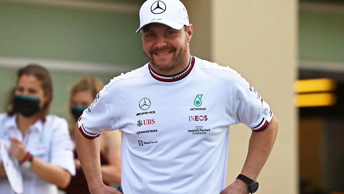 12.12.2021, xekx, Formel 1 FIA, Großer Preis von Abu Dhabi 2021 emspor, Valtteri Bottas Mercedes-AMG Petronas, 77 DFL/DFB REGULATIONS PROHIBIT ANY USE OF PHOTOGRAPHS as IMAGE SEQUENCES and/or QUASI-VIDEO Abu Dhabi *** 12 12 2021, xekx, Formula 1 FIA, Abu Dhabi Grand Prix 2021 emspor, Valtteri Bottas Mercedes AMG Petronas, 77 DFL DFB REGULATES PROHIBIT ANY USE OF PHOTOGRAPHS as IMAGE SEQUENCES and or QUASI VIDEO Abu Dhabi eel-fotografie/Eberhard Krieger