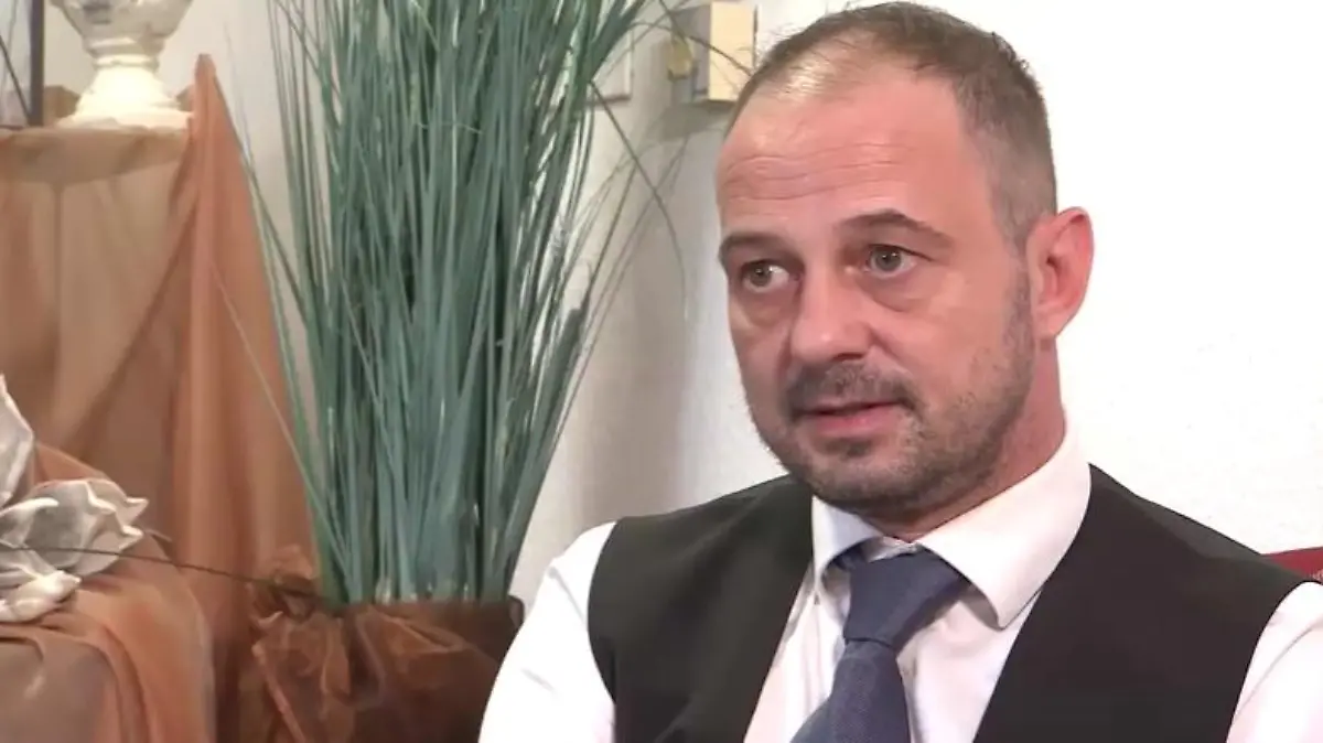 Screenshot aus einem Interview mit Andreas Guhl, Bestatter