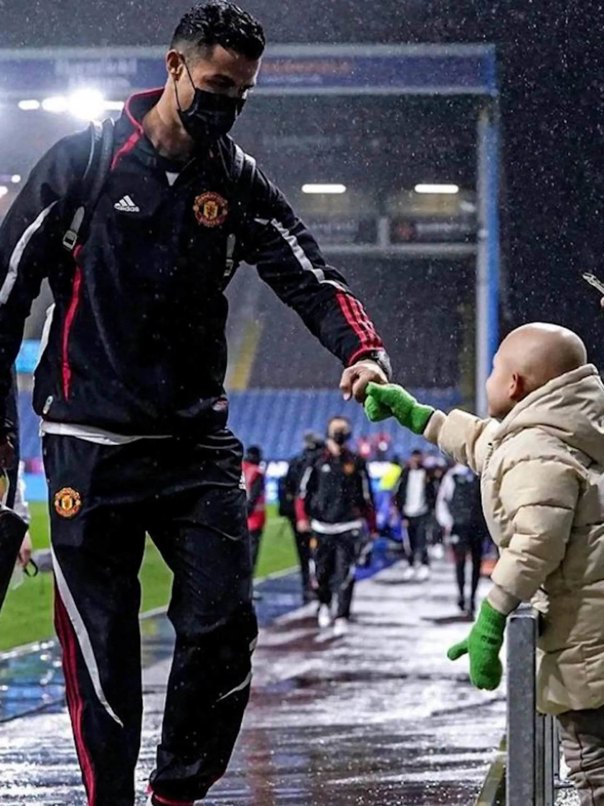 Fans sind und werden immer das Beste im Fußball sein, und wir müssen alles respektieren, was sie für ihre Vereine ertragen.