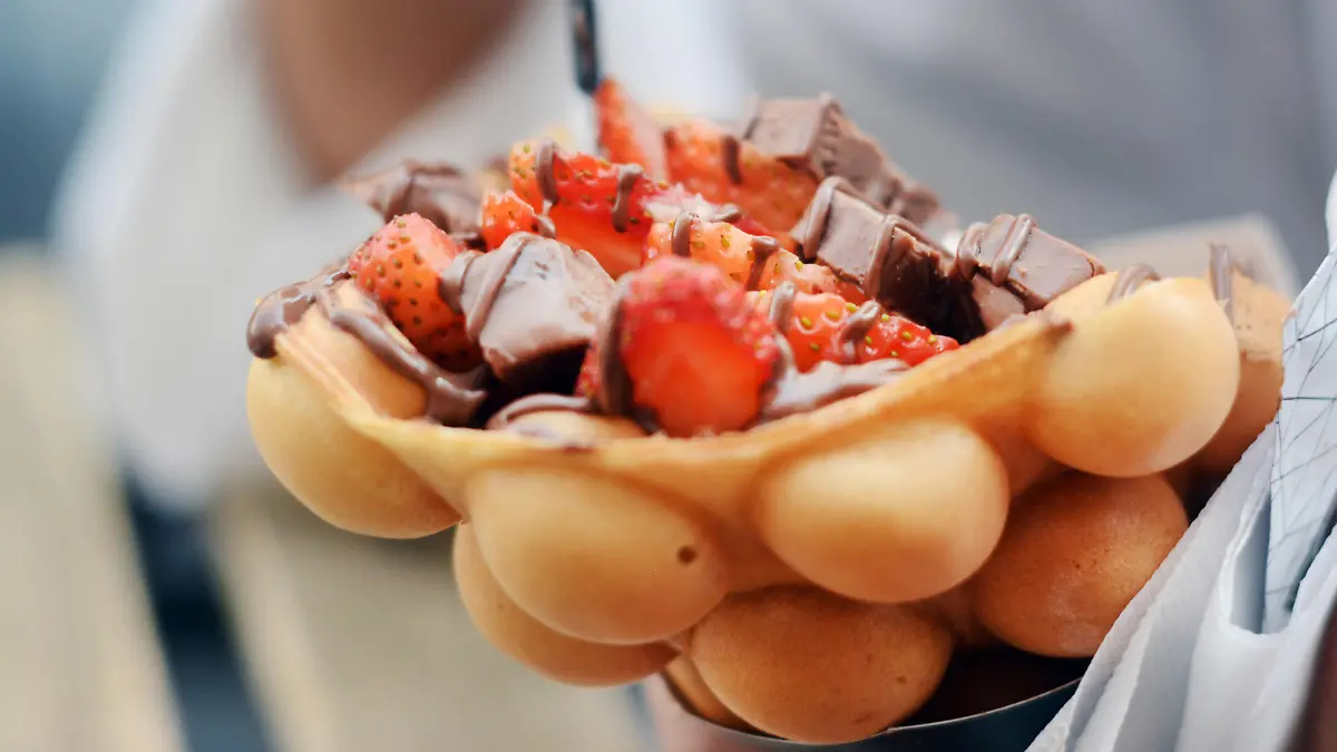 Bubble Waffeln werden gegessen.