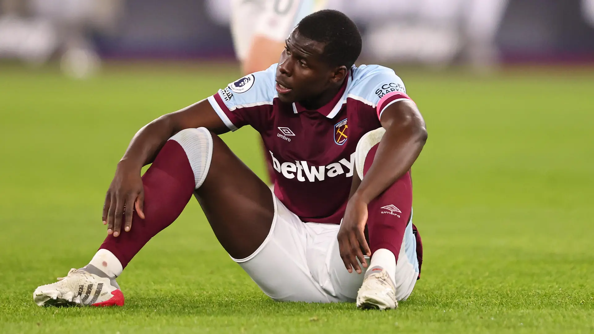 LONDON, ENGLAND - FEBRUARY 08: Kurt Zouma of West Ham United looks dejected after the Premier League match between West Ham United and Watford at London Stadium on February 8, 2022 in London, United Kingdom. (Photo by Marc Atkins/Getty Images)
