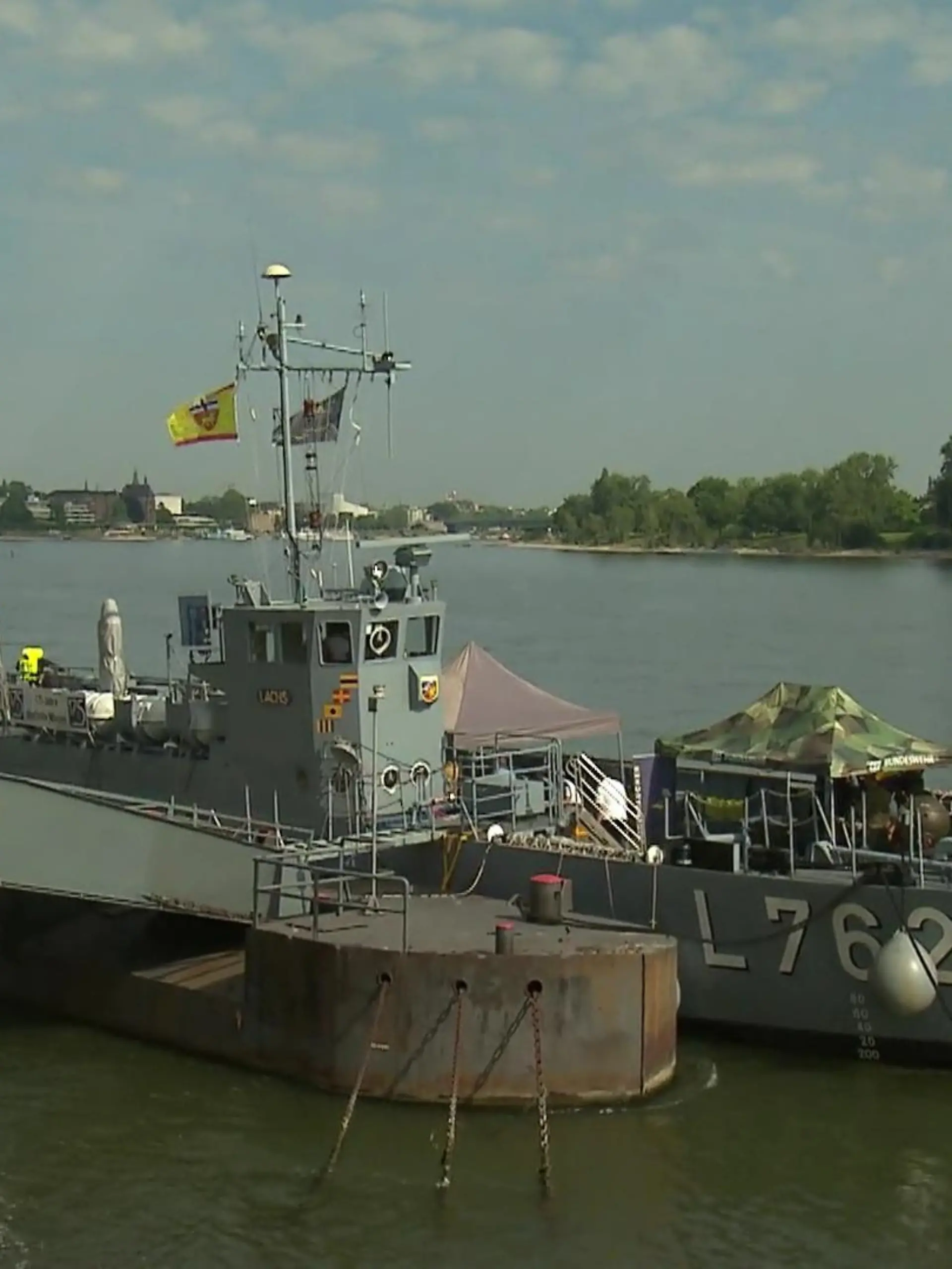 Bild zu: "Marineboot „Lachs“ in Bonn"