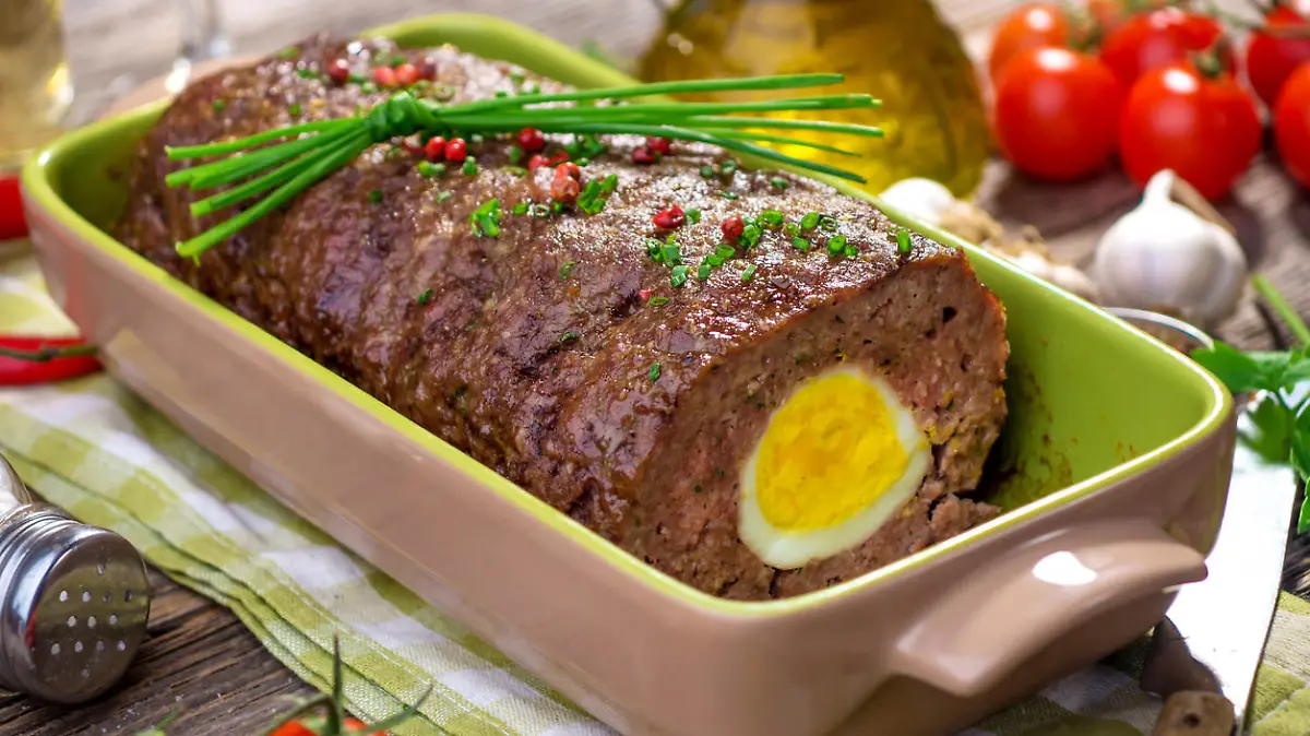 Meatloaf with boiled eggs