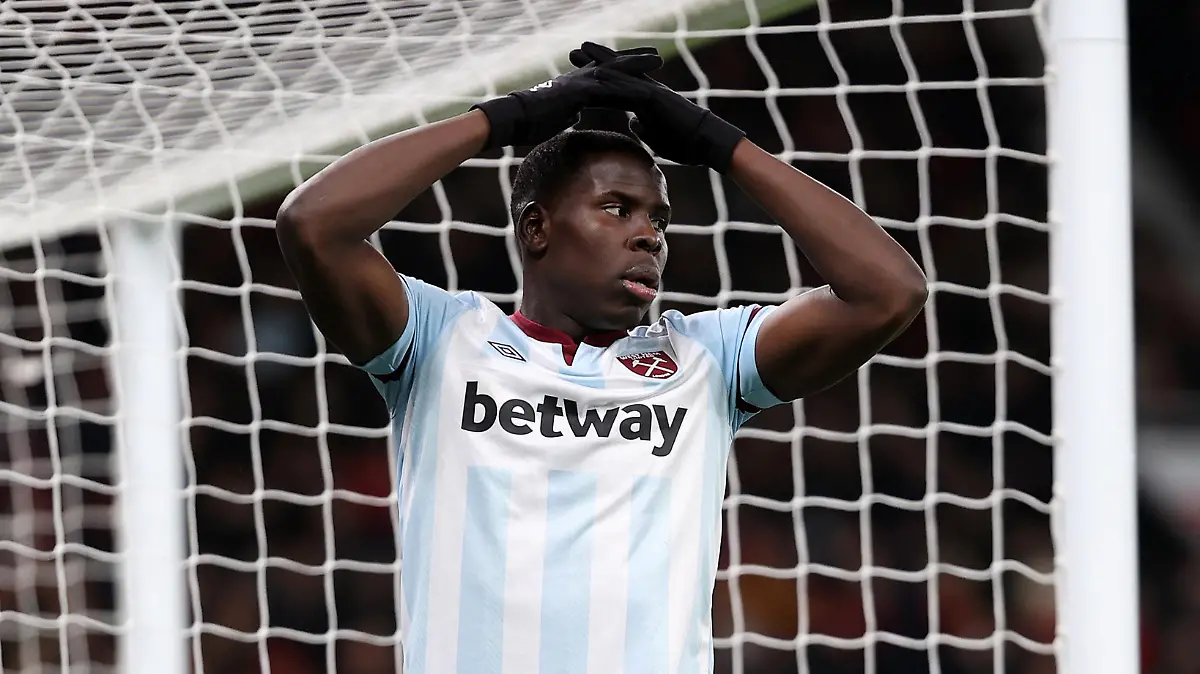 MANCHESTER, ENGLAND - JANUARY 22: Kurt Zouma of West Ham United reacts during the Premier League match between Manchester United and West Ham United at Old Trafford on January 22, 2022 in Manchester, England. (Photo by Naomi Baker/Getty Images)