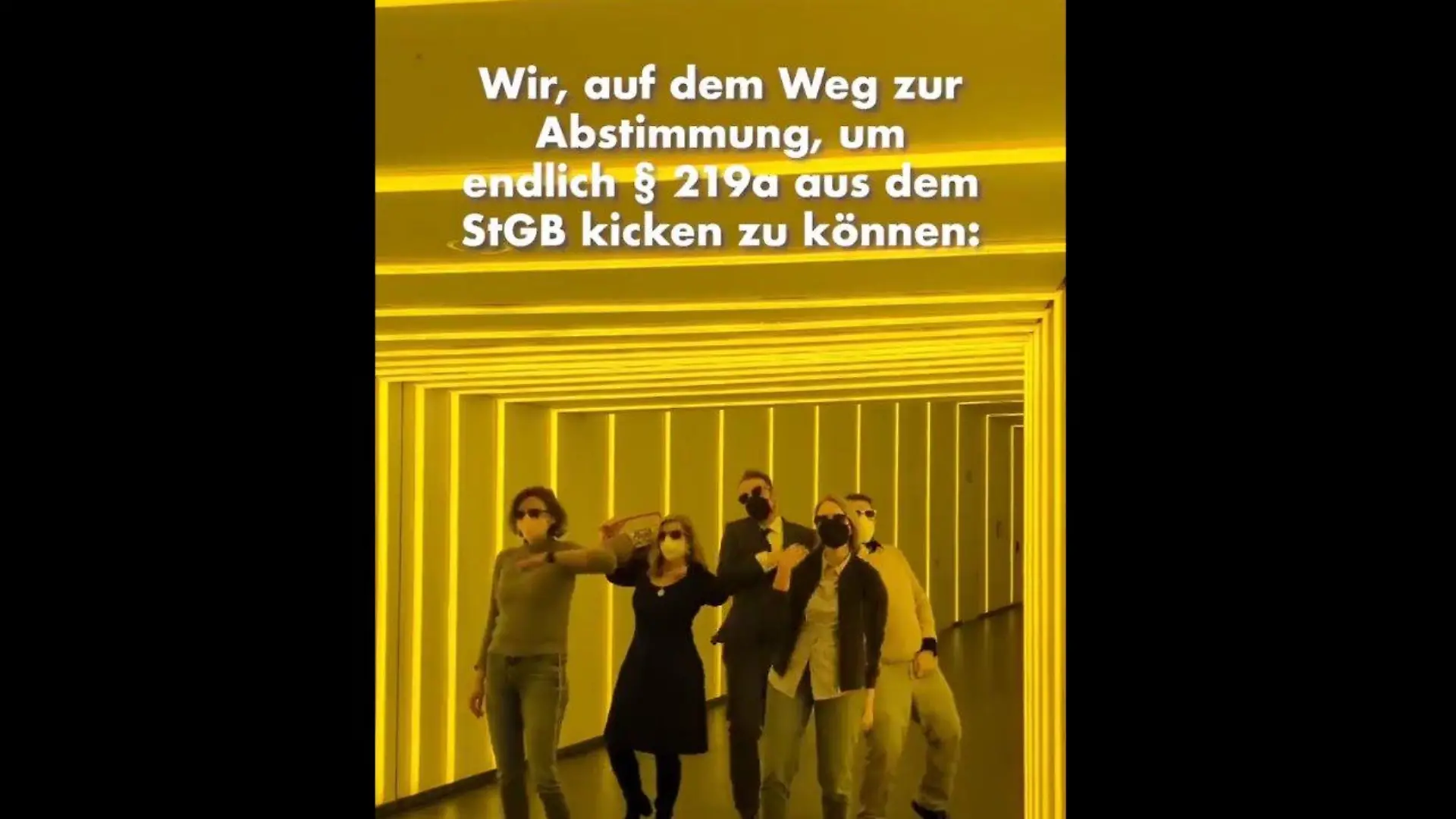 Um diese Aktion einer FDP-Abgeordneten gab es mächtig Wirbel und viel Kritik. Das Video wurde inzwischen auf Twitter wieder gelöscht.