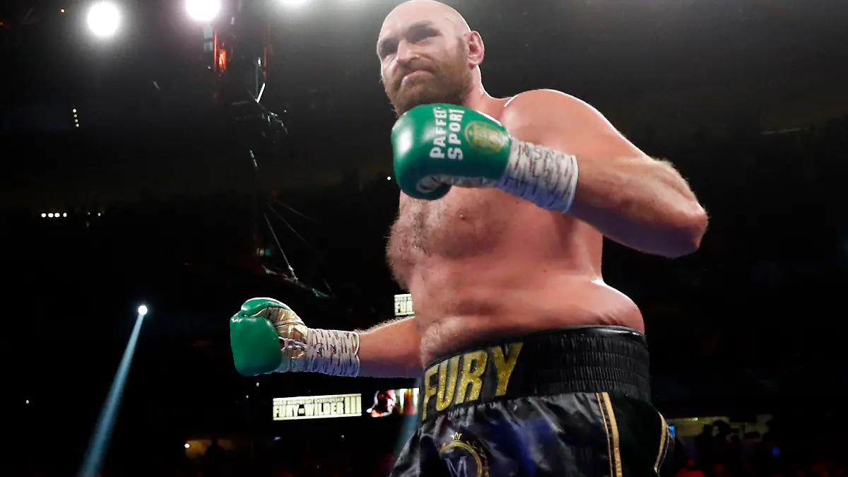 Boxing - Tyson Fury v Deontay Wilder - WBC Heavyweight Title - T-Mobile Arena, Las Vegas, Nevada, U.S. - October 9, 2021 Tyson Fury celebrates after winning the fight against Deontay Wilder REUTERS/Steve Marcus