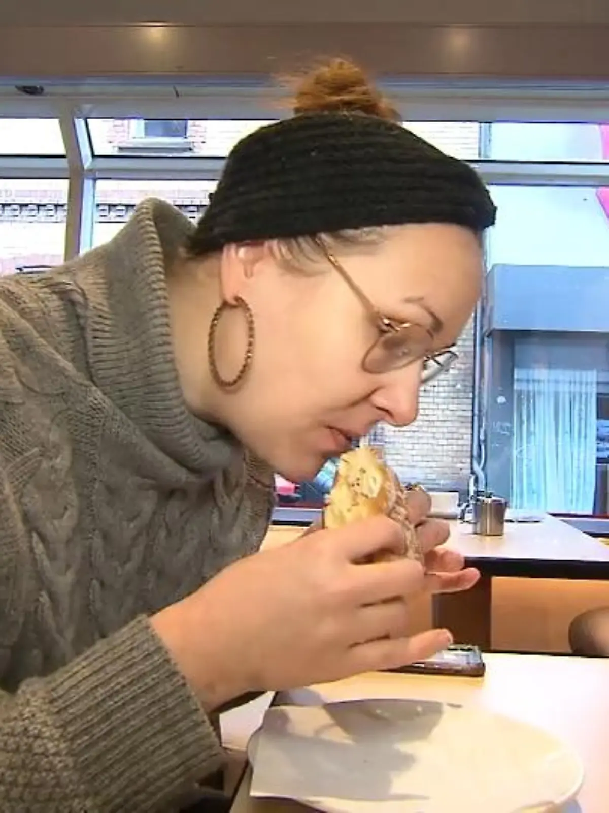 Faschingszeit ist Kreppelzeit – das weiß auch die Bäckerei Rank in Nidda und hat sich für dieses Jahr eine ganz besondere Kreation ausgedacht. Und die hat so gar nichts mit der typischen Marmeladen-Füllung zu tun. Wie die hergestellt werden, sehen Sie im Video.