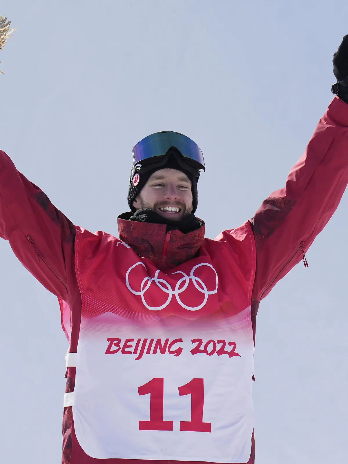  Gold medalist Max Parrot of Canada stands on the podium after the Men s Snowboard Slopestyle Finals during the 2022 Winter Olympics at Genting Snow Park in Zhangjiakou, China on Monday, February 7, 2022. China s Su Yiming won the silver medal and Canada s Mark McMorris won the bronze medal. PUBLICATIONxINxGERxSUIxAUTxHUNxONLY OLY20220207603 BOBxSTRONG