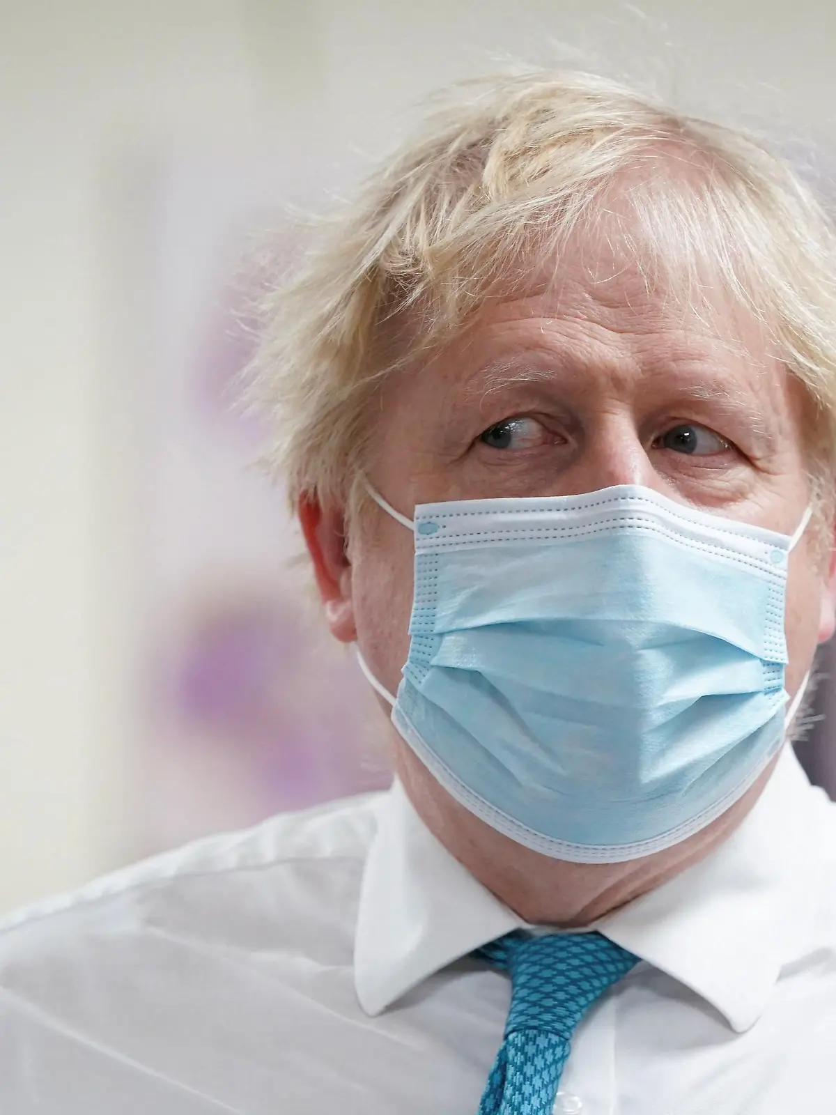 British Prime Minister Boris Johnson visits the Kent Oncology Centre at Maidstone Hospital in Kent, Britain, February 7, 2022. Gareth Fuller/Pool via REUTERS