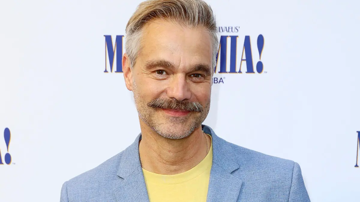 Raphael Schneider bei der Premiere des Musicals 'Mamma Mia!' im Stage Theater Neue Flora. Hamburg, 11.09.2022