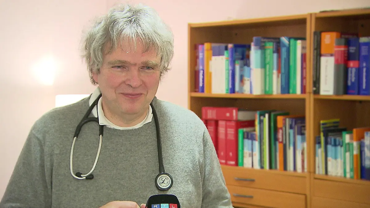Dr. Thomas Aßmann,  Landarzt aus Lindlar: Bei Luftnot ärztliche Hilfe in Anspruch nehmen!