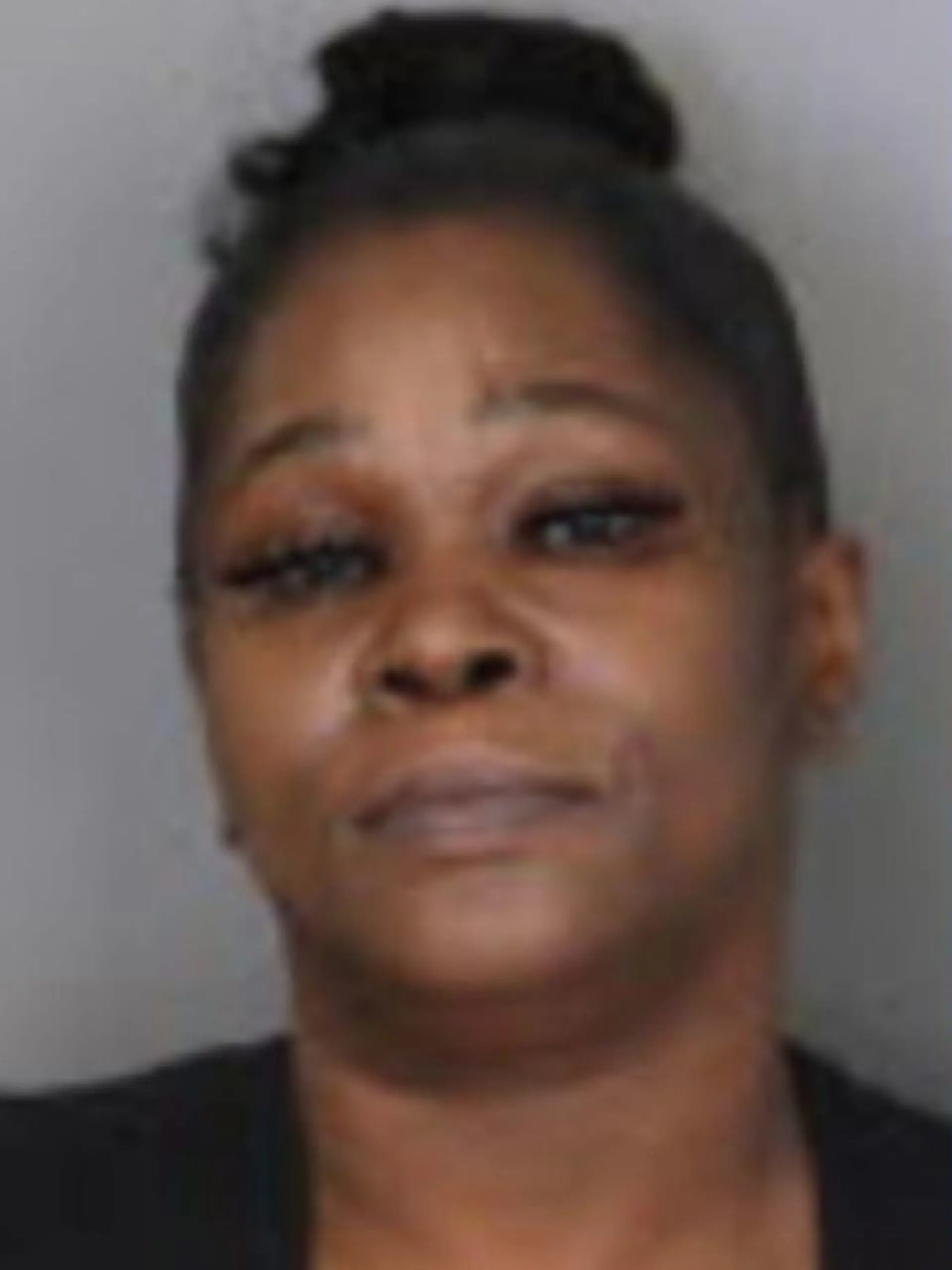 Marilyn Hampton griff ihre schwangere Nichte an und verletzte dabei das ungeborene Baby.
