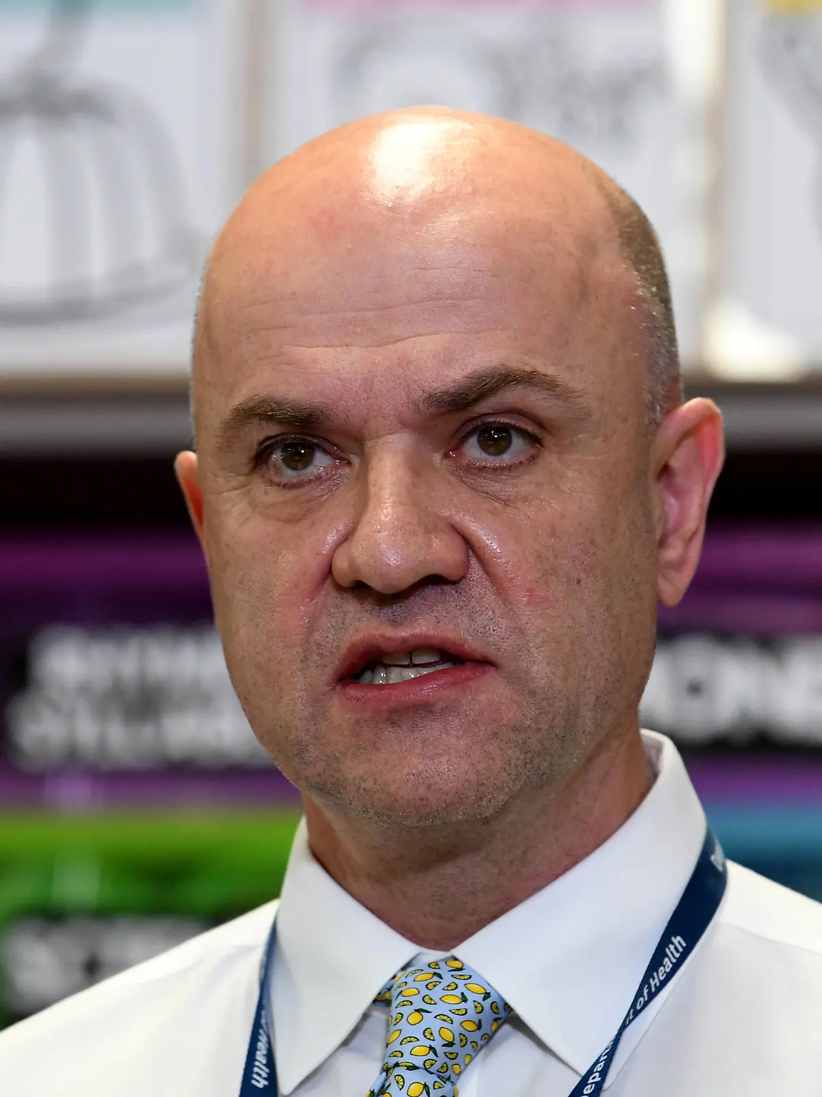 ANNASTACIA PALASZCZUK SCHOOL PRESSER, Queensland Chief Health Officer Dr John Gerrard speaks to the media during a press conference at Everleigh State School in Brisbane, Tuesday, February 1, 2022. Premier Palaszczuk announced that Queensland has recorded 10 deaths and 7588 new Covid cases in the past 24 hours.  ACHTUNG: NUR REDAKTIONELLE NUTZUNG, KEINE ARCHIVIERUNG UND KEINE BUCHNUTZUNG BRISBANE QLD AUSTRALIA PUBLICATIONxINxGERxSUIxAUTxONLY Copyright: xDARRENxENGLANDx 20220201001618941396 