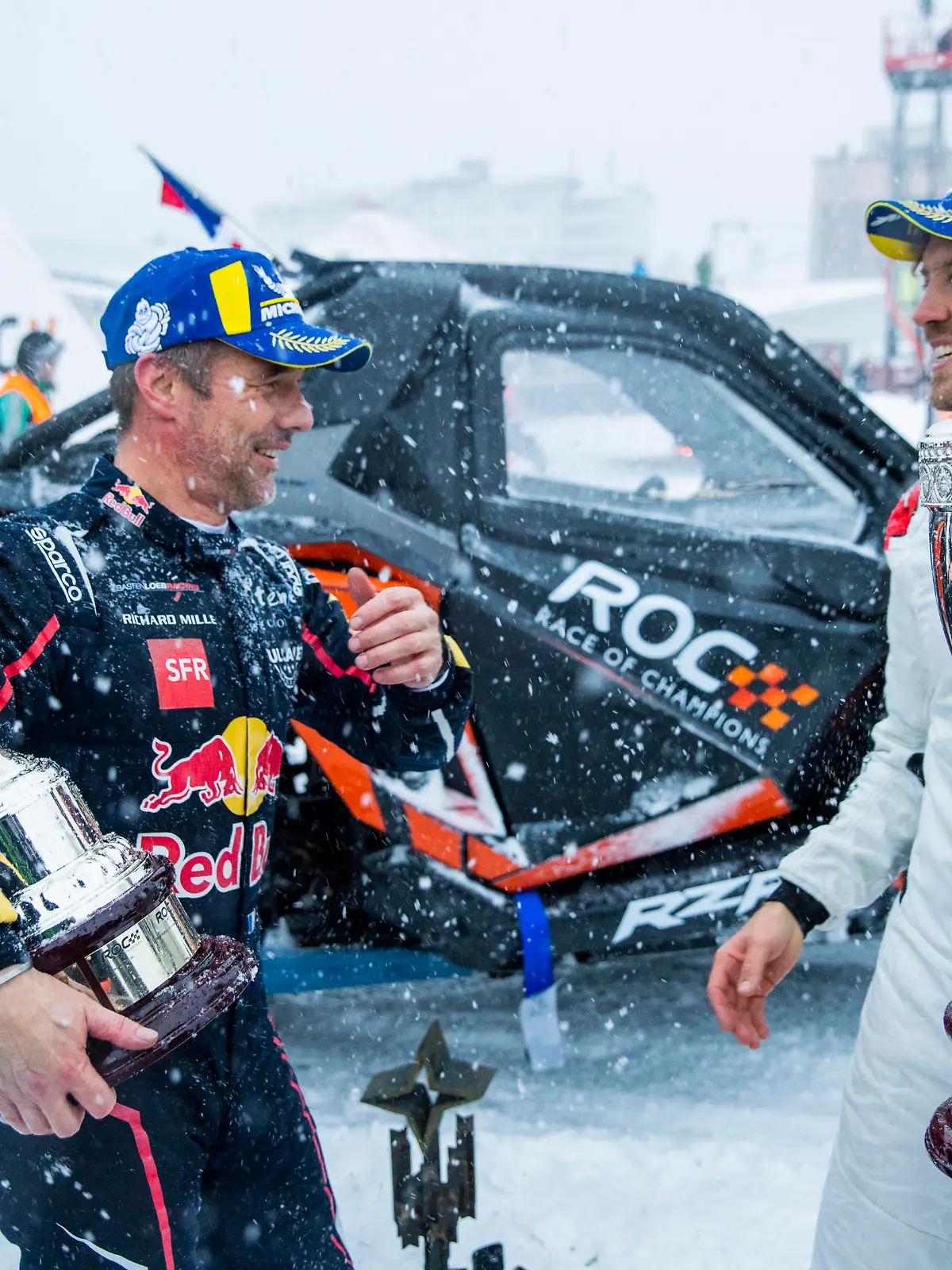 PITE HAVSBAD 20220206 Sebastien Loeb och Sebastian Vettel efter v?rldsfinalen av Race of Champions, vid Pite Havsbad p? s?ndagen. Den prestigefulla motorsportst?vlingen samlar n?gra av v?rldens b?sta f?rare inom motorsport f?r att avg?ra vem som ?r den b?sta av dem b?sta. Foto: P?r B?ckstr?m / TT kod 11900