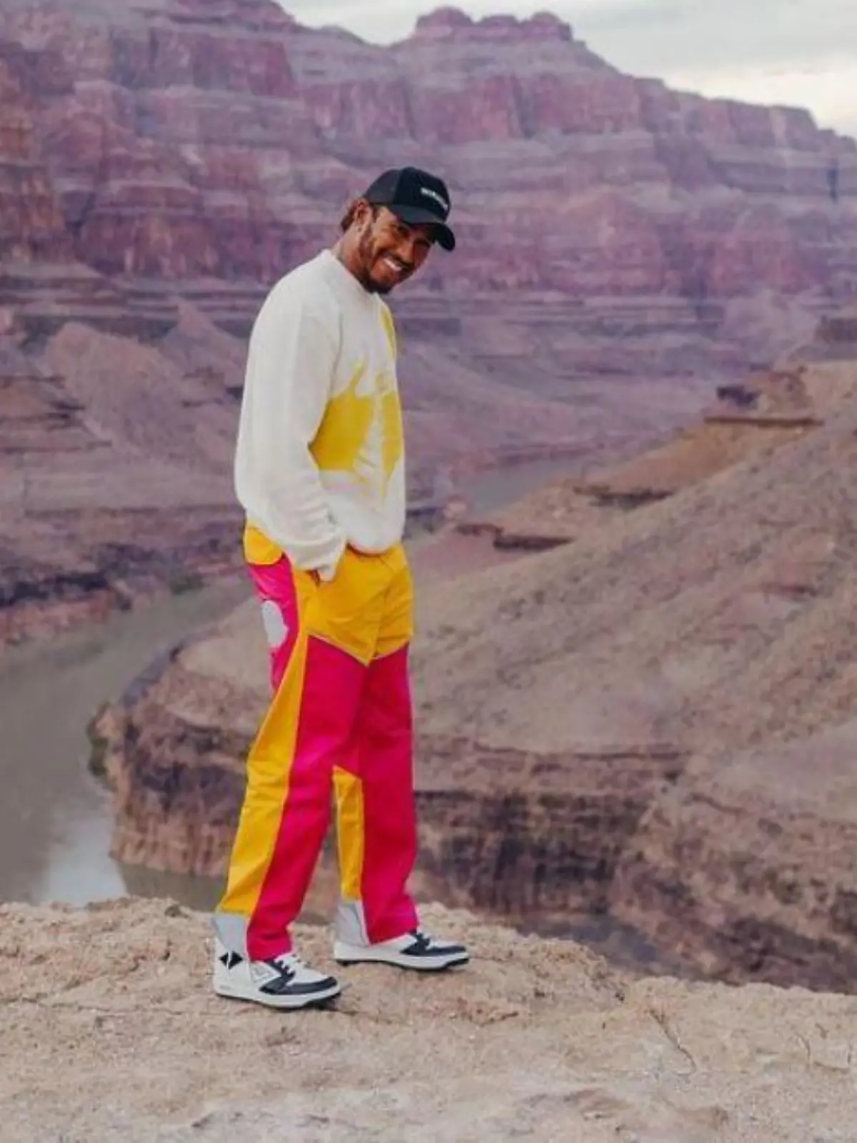 Lewis Hamilton strahlt im Grand Canyon - sein erster Social-Media-Post seit der Formel-1-WM-Niederlage 2021 gegen Max Verstappen