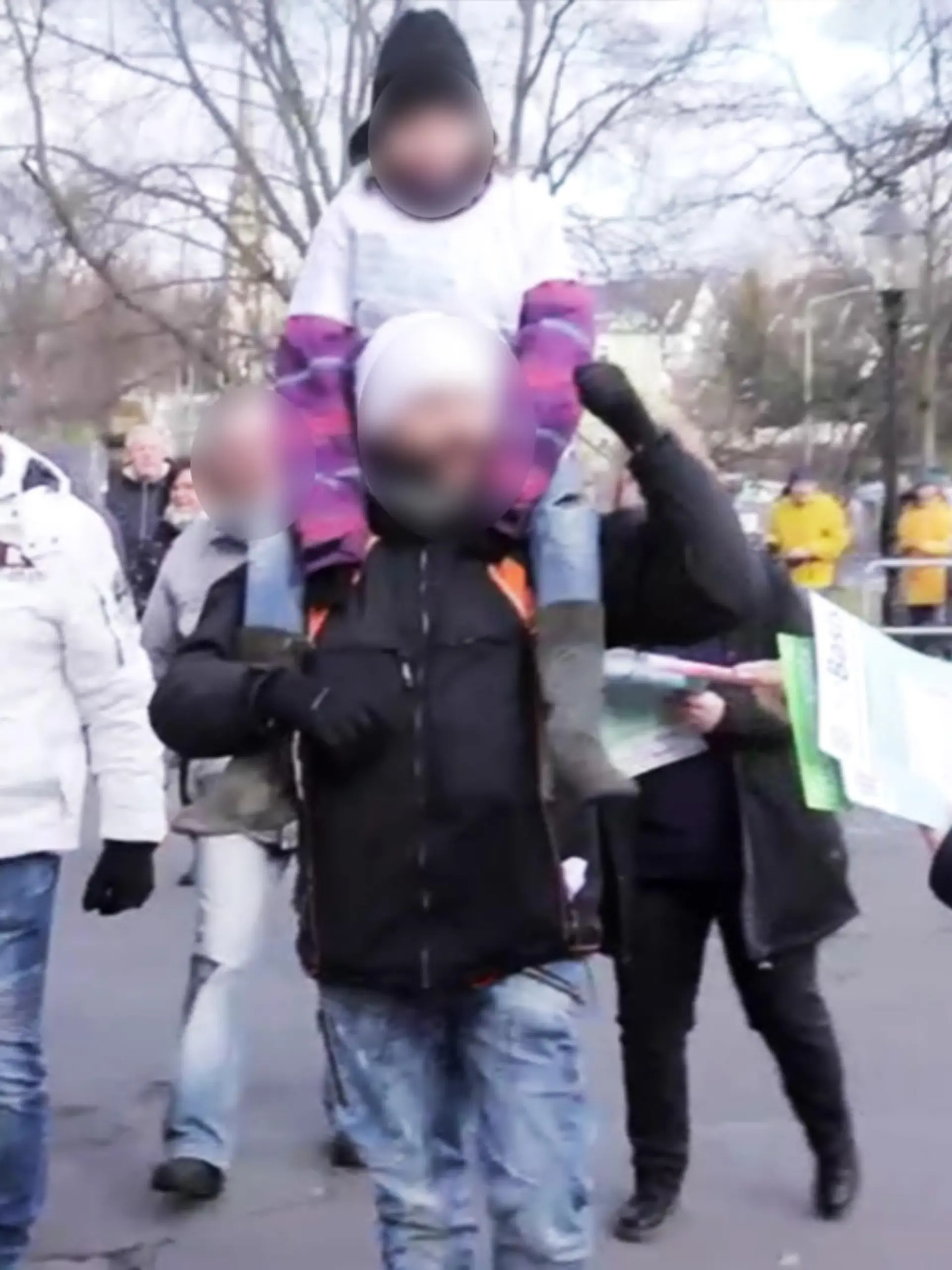 Bilder einer Corona-Demo in Sachsen