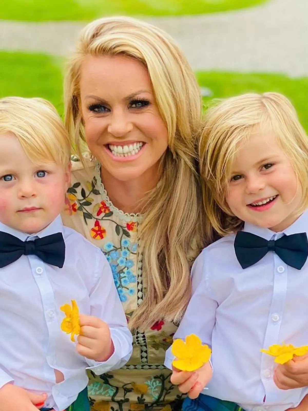 Chemmy Alcott und ihre zwei Söhne Lochlan und Cooper.