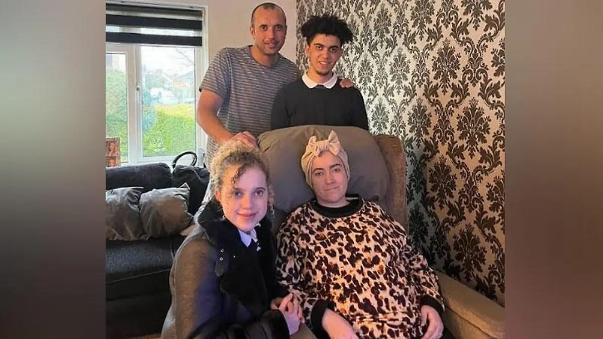 Die Familie ist fest entschlossen, weiterzukämpfen, und versucht, umgerechnet 100.000 Euro für eine neuartige Behandlung zu sammeln: um Stacys Leben zu verlängern - oder den Krebs sogar zu heilen.