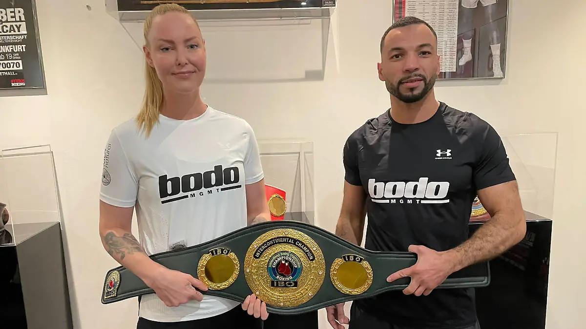 Hanna Hansen mit Trainer