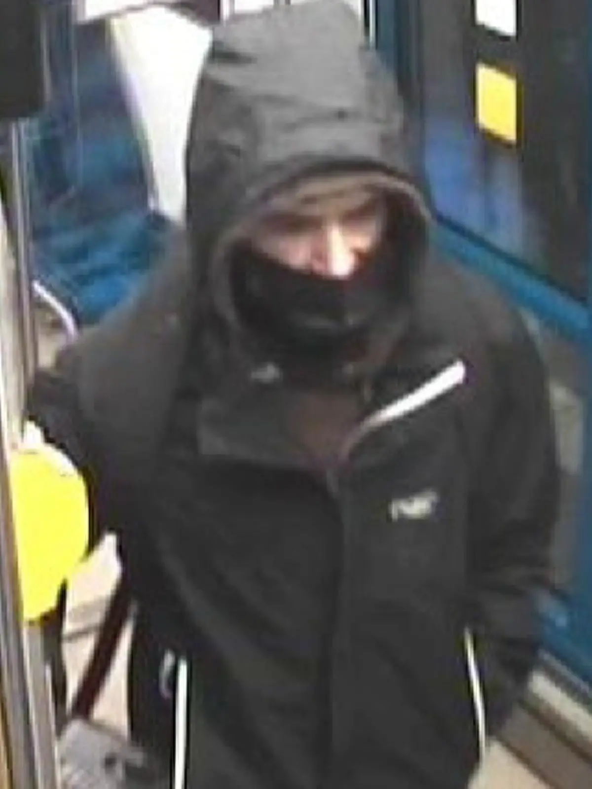 Wer kennt diesen Mann? Er soll in Leipzig eine Frau (20) vergewaltigt haben.