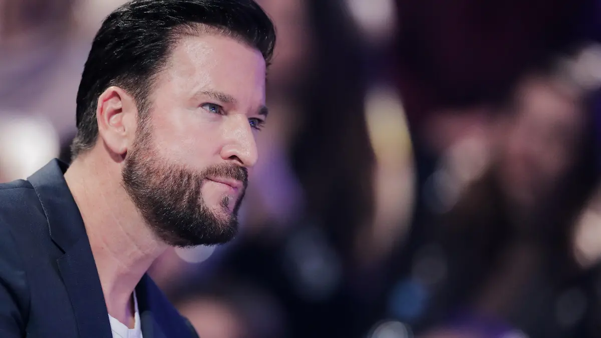 ARCHIV - 21.02.2020, Nordrhein-Westfalen, Köln: Michael Wendler, Sänger, steht in einer Werbepause der RTL-Tanzshow "Let's Dance" im Coloneum. (zu dpa "Michael Wendler: «Ich bin kein Corona-Leugner»") Foto: Rolf Vennenbernd/dpa +++ dpa-Bildfunk +++