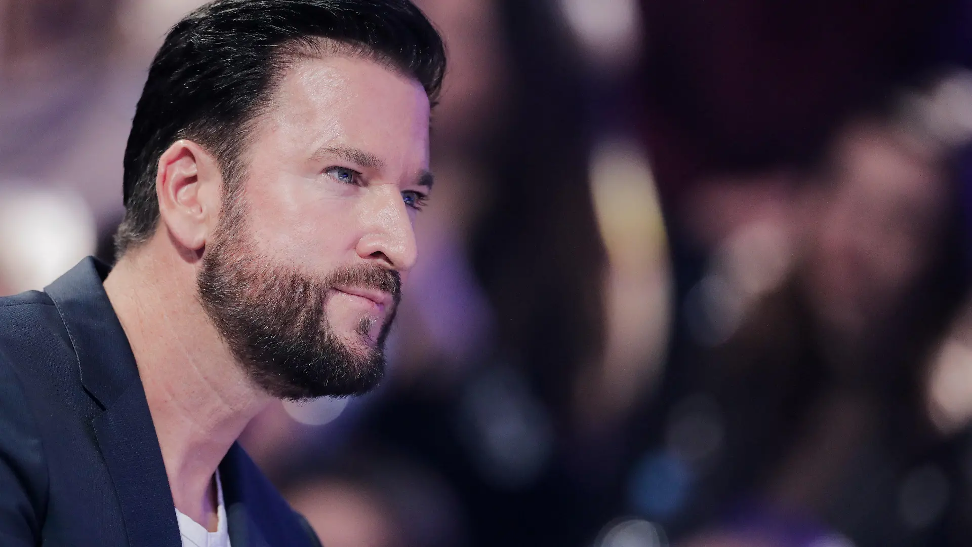 ARCHIV - 21.02.2020, Nordrhein-Westfalen, Köln: Michael Wendler, Sänger, steht in einer Werbepause der RTL-Tanzshow "Let's Dance" im Coloneum. (zu dpa "Michael Wendler: «Ich bin kein Corona-Leugner»") Foto: Rolf Vennenbernd/dpa +++ dpa-Bildfunk +++