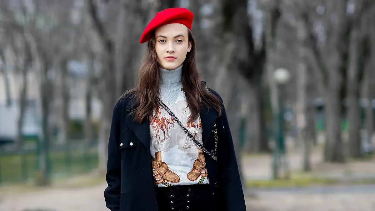 Street style, model Greta Varlese after Chanel Fall-Winter 2018-2019 show held at Grand Palais, in Paris, France, on March 6th, 2018. Photo by Marie-Paola Bertrand-Hillion/ABACAPRESS.COM |