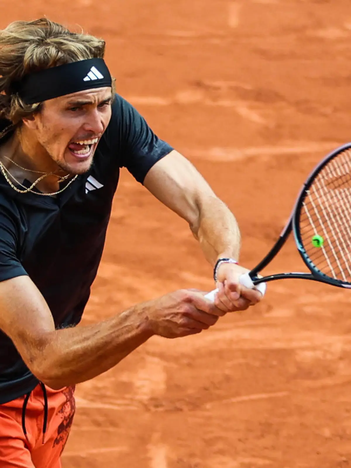 2023 French Open - Day Eleven Alexander ZVEREV GER during his match against Tomas MARTIN ETCHEVERRY ARG on Philippe CHATRIER court in The French Open Roland Garros 2023 tennis tournament day eleven. Paris France PUBLICATIONxNOTxINxFRA Copyright: xIbrahimxEzzatx originalFilename:ezzat-notitle230607_npZSX.jpg