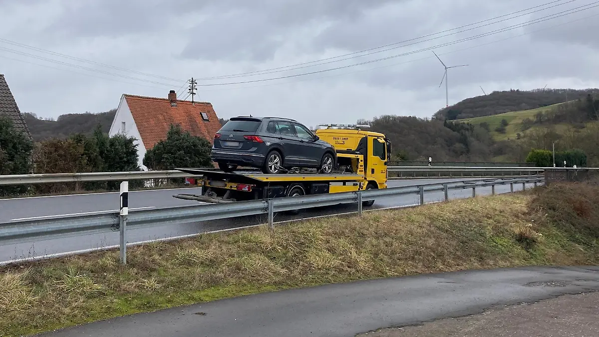 Zivilfahrzeug der getöteten Polizisten