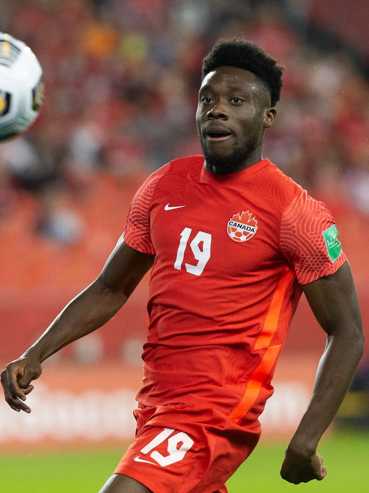 October 13, 2021, Toronto, on, Canada: Canada s Alphonso Davies eyes the ball against Panama during second half World Cup qualifying action in Toronto on Wednesday, October 13, 2021. Canada News - October 13, 2021 PUBLICATIONxINxGERxSUIxAUTxONLY - ZUMAc35_ 20211013_zaf_c35_075 Copyright: xChrisxYoungx 