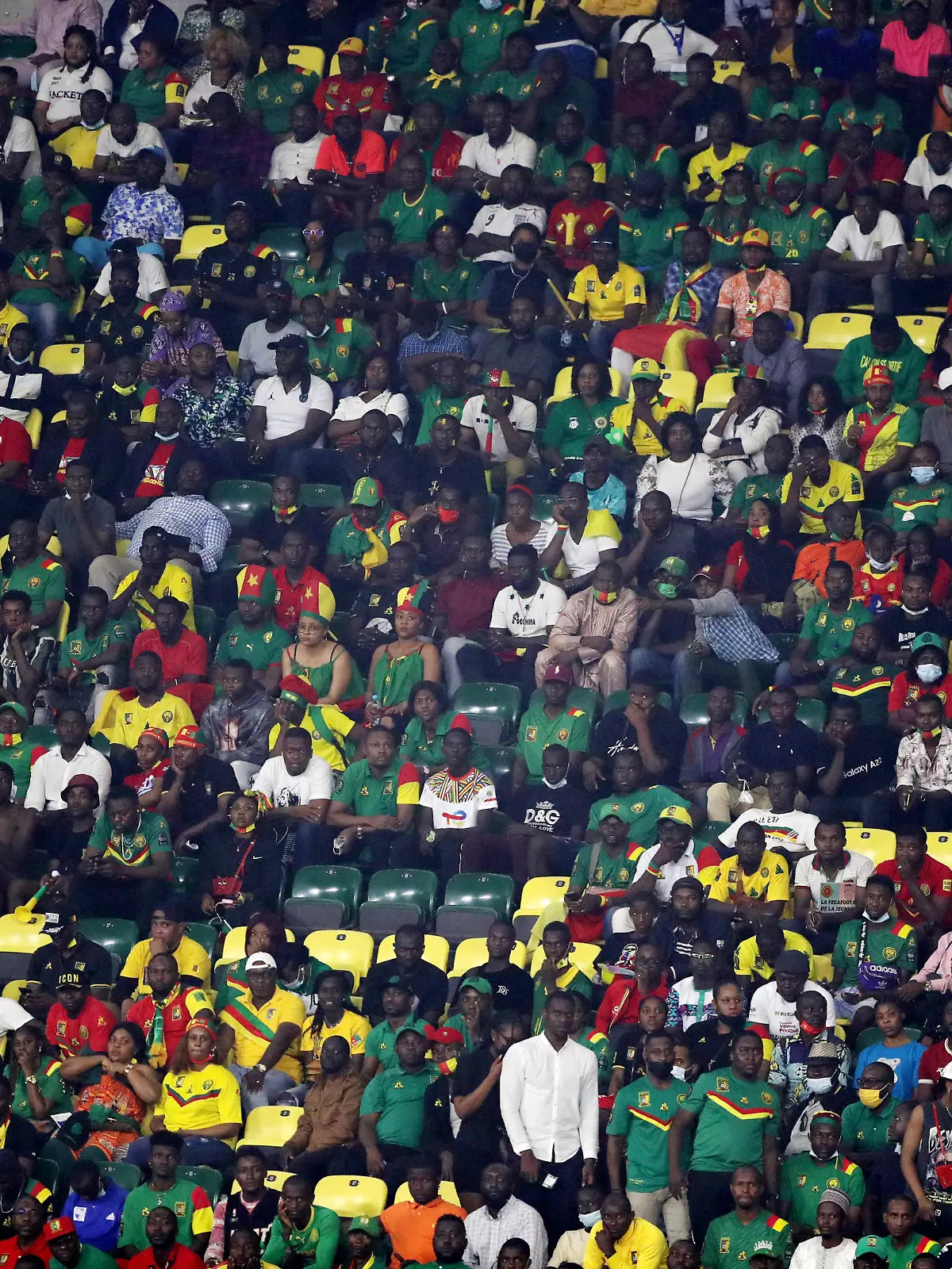 Soccer Football - Africa Cup of Nations - Round of 16 - Cameroon v Comoros - Stade d'Olembe, Yaounde, Cameroon - January 24, 2022 General view of Cameroon fans inside the stadium REUTERS/Mohamed Abd El Ghany