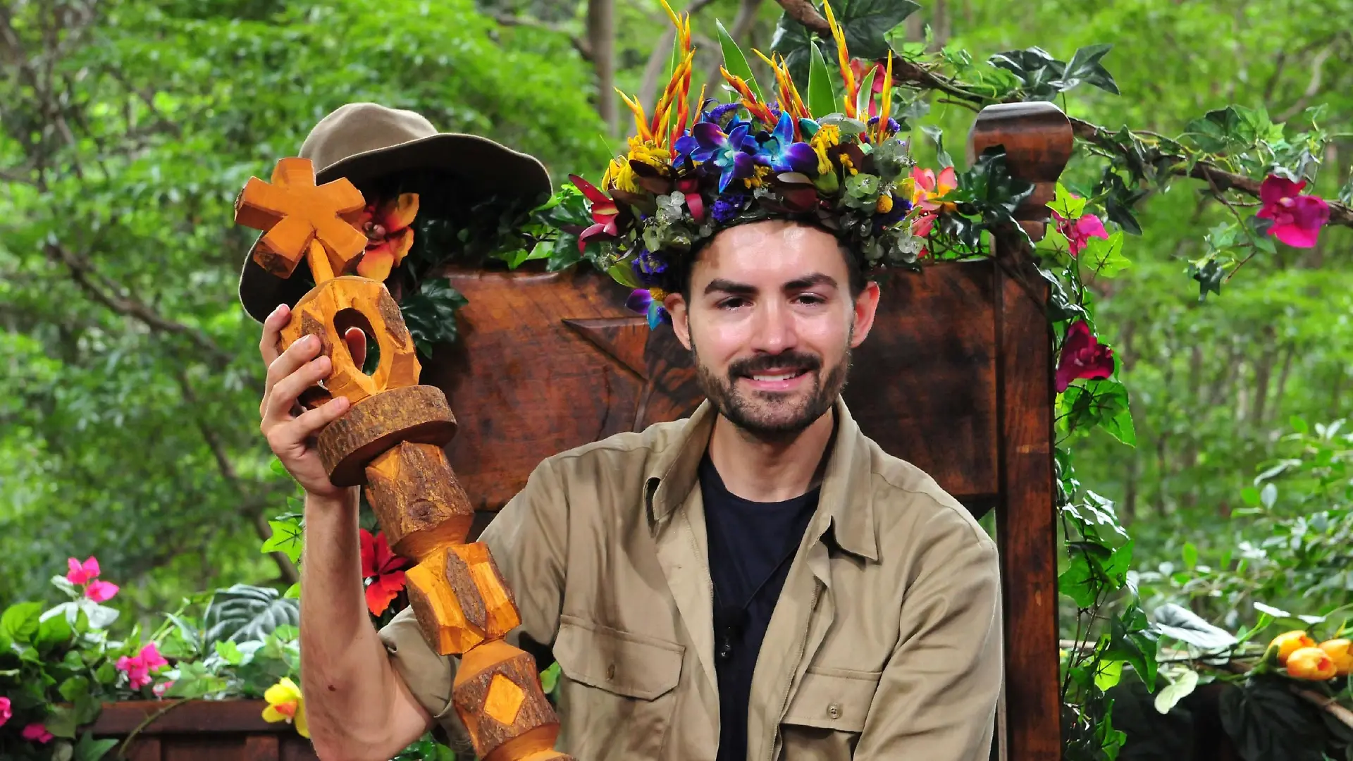 Menderes Bagci ist "Dschungelkönig 2016" Verwendung der Bilder für Online-Medien ausschließlich mit folgender Verlinkung:'Alle Infos zu 'Ich bin ein Star - Holt mich hier raus!' im Special bei RTL.de: www.rtl.de/cms/sendungen/ich-bin-ein-star.html