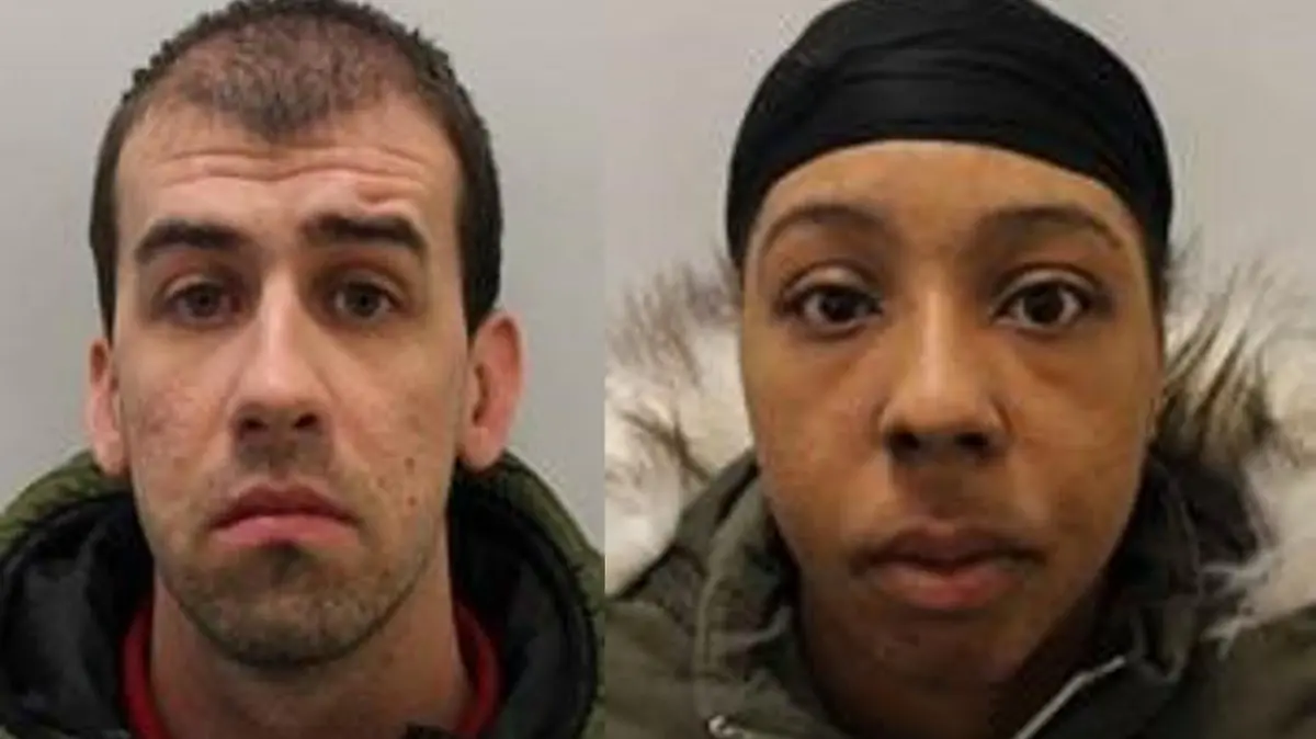 Mugshot von Benjamin O'Shea and Naomi Johnson aus London