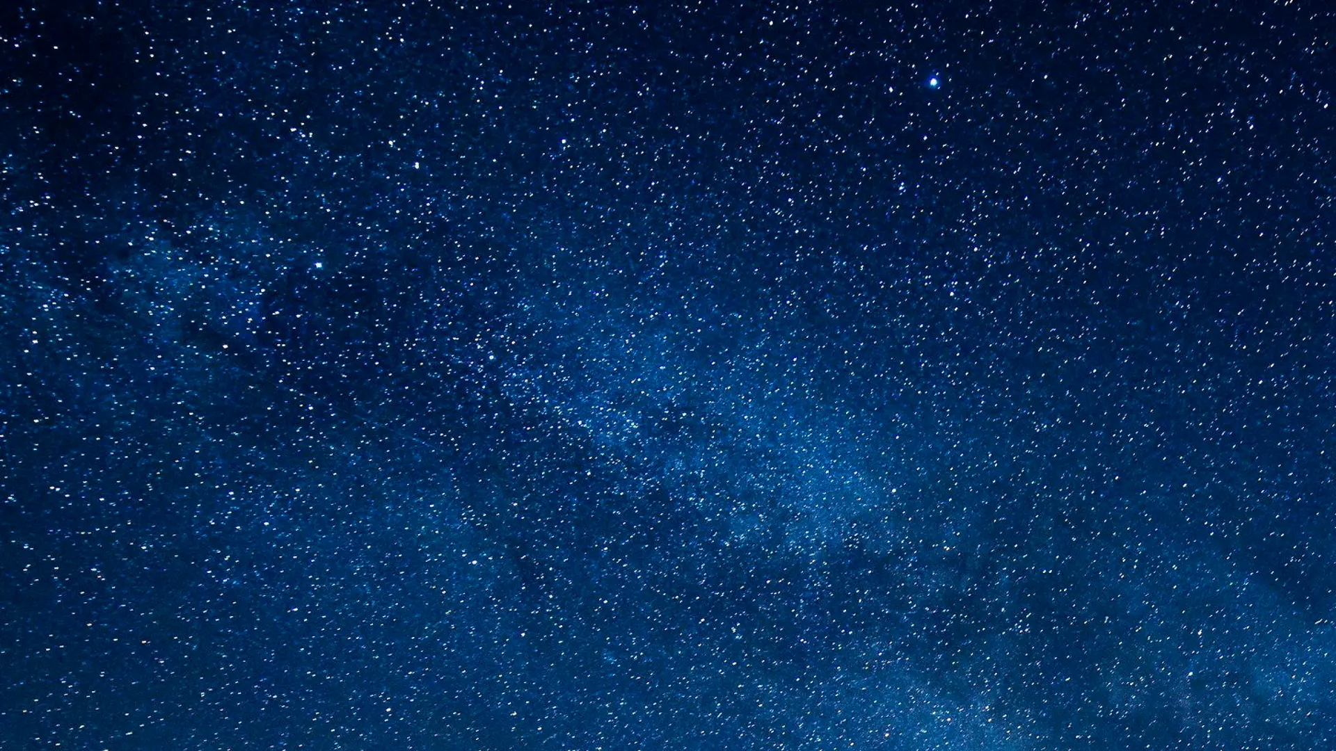 ARCHIV - Die Milchstraße, aufgenommen vom Ort Gemersky Jablonec in der Slowakei an der Grenze zu Ungarn aus am 29.06.2016. Ein internationales Team von Astronomen hat eine Art dunklen Cousin der Milchstraße entdeckt. Die Galaxie namens Dragonfly 44 (Libelle 44) im Sternbild Haar der Berenike enthält fast keine Sterne und besteht zu 99,99 Prozent aus der mysteriösen Dunklen Materie, wie die Forscher um Pieter van Dokkum von der US-amerikanischen Yale-Universität im Fachblatt «The Astrophysical Journal Letters» berichten. EPA/PETER KOMKA HUNGARY OUT +++(c) dpa - Bildfunk+++