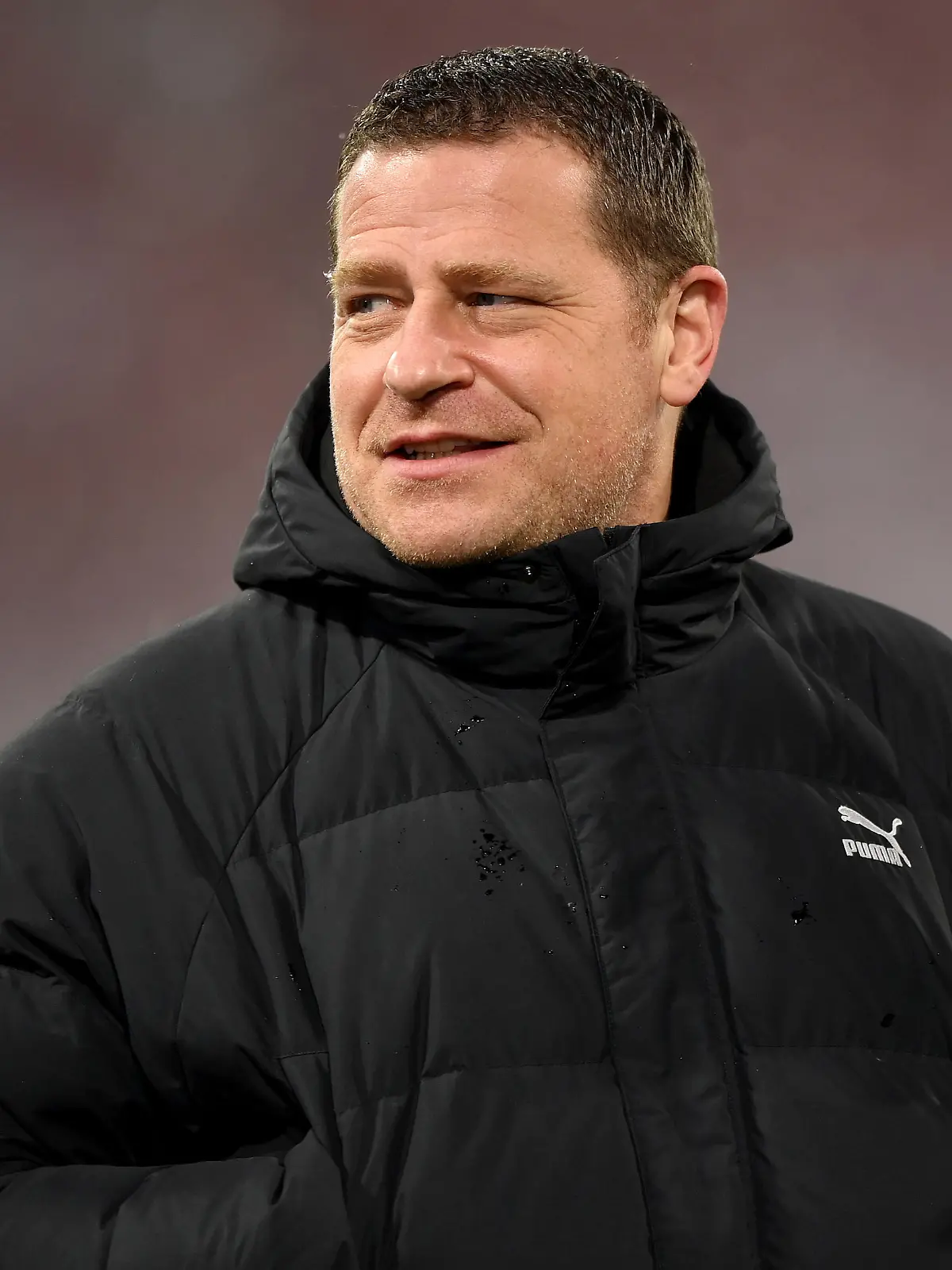 MUNICH, GERMANY - JANUARY 07: Team manager Max Eberl of Mönchengladbach is seen prior to the Bundesliga match between FC Bayern München and Borussia Mönchengladbach at Allianz Arena on January 07, 2022 in Munich, Germany. (Photo by Sebastian Widmann/Getty Images)