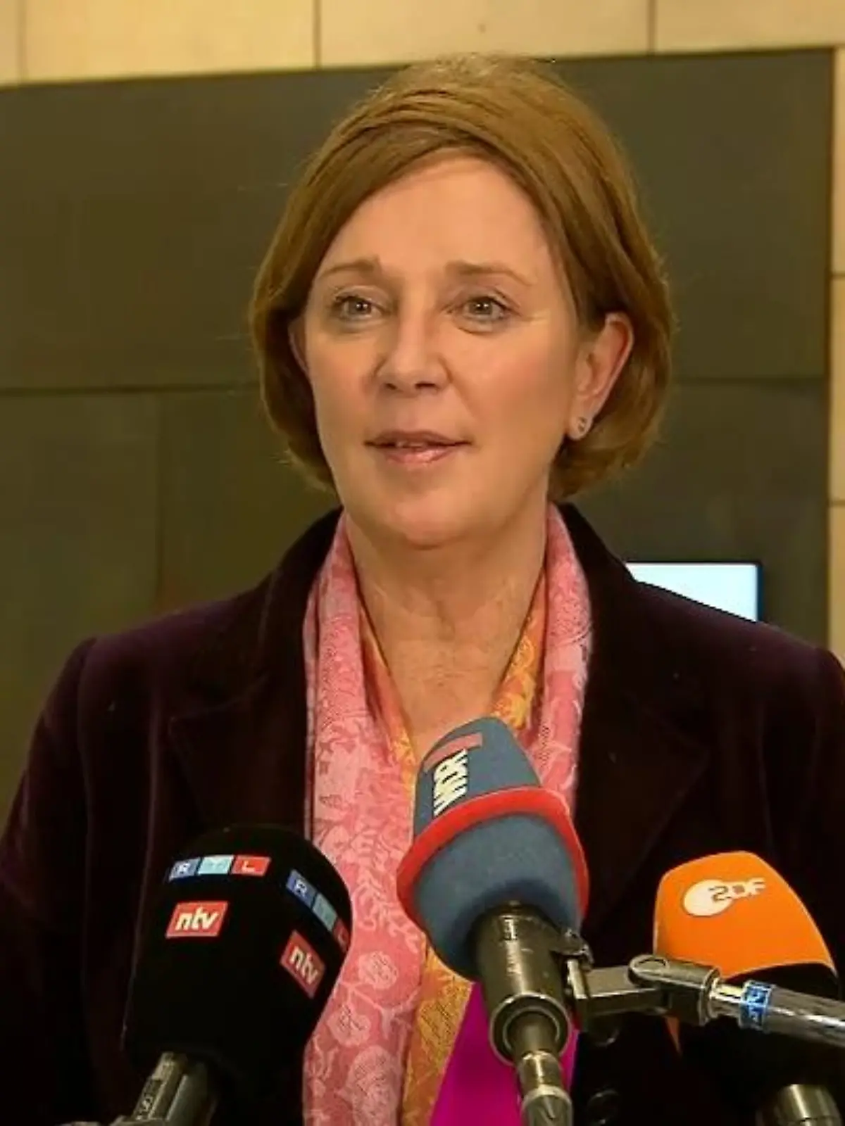 Bild zu: "Yvonne Gebauer zur Lage in NRW-Schulen"