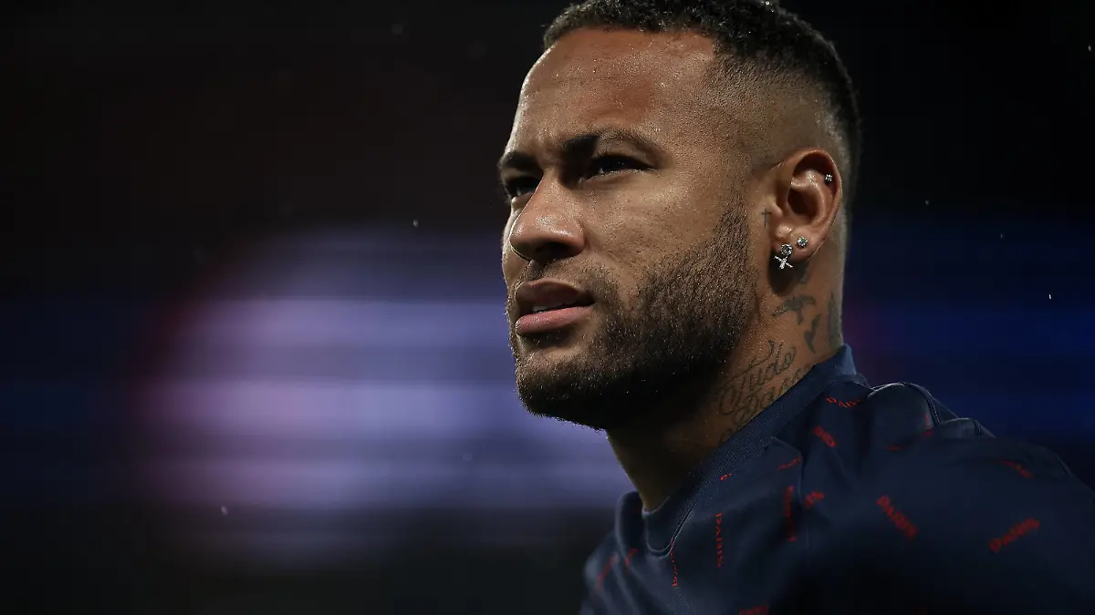  Paris Saint Germain v Olympique Lyonnais - Ligue 1 Uber Eats Neymar of PSG during the warm-up before to the Ligue 1 Uber Eats match between Paris Saint Germain and Lyon at Parc des Princes on September 19, 2021 in Paris, France. Paris France breton-parissai210919_npkoa PUBLICATIONxNOTxINxFRA Copyright: xJosexBretonx