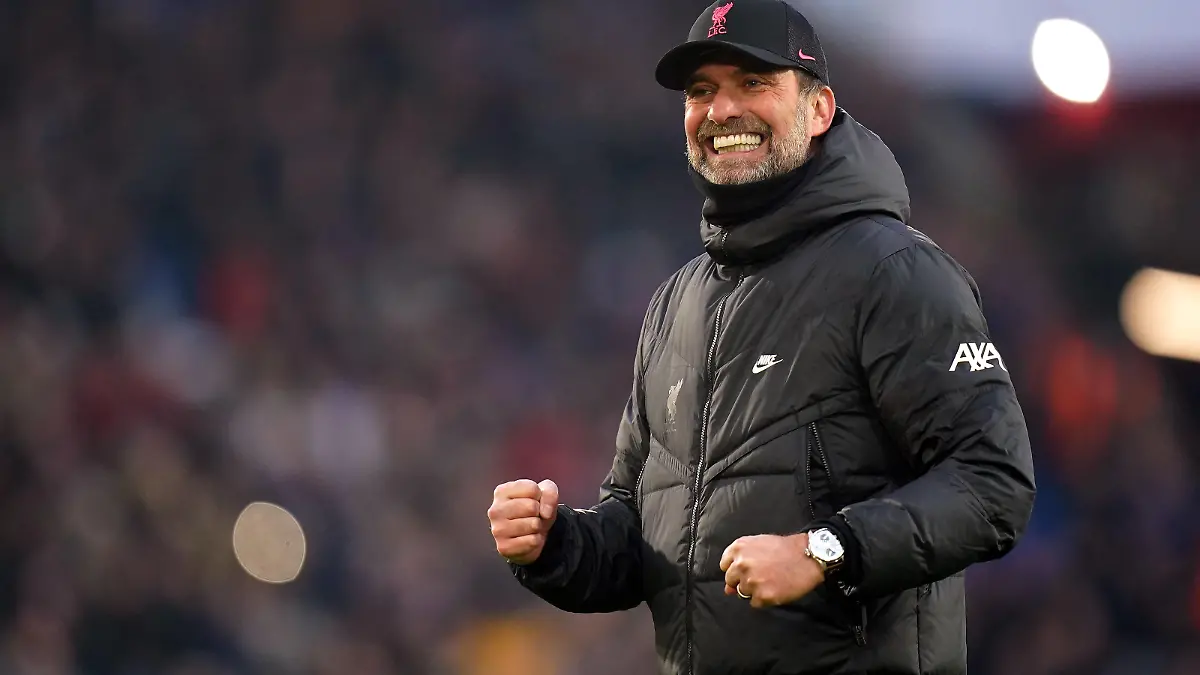Sport Bilder des Tages Crystal Palace v Liverpool - Premier League - Selhurst Park Liverpool manager Jurgen Klopp celebrates winning the Premier League match at Selhurst Park, London. Picture date: Sunday January 23, 2022. EDITORIAL USE ONLY No use with unauthorised audio, video, data, fixture lists, club/league logos or live services. Online in-match use limited to 120 images, no video emulation. No use in betting, games or single club/league/player publications. PUBLICATIONxNOTxINxUKxIRL Copyright: xAdamxDavyx 64905850