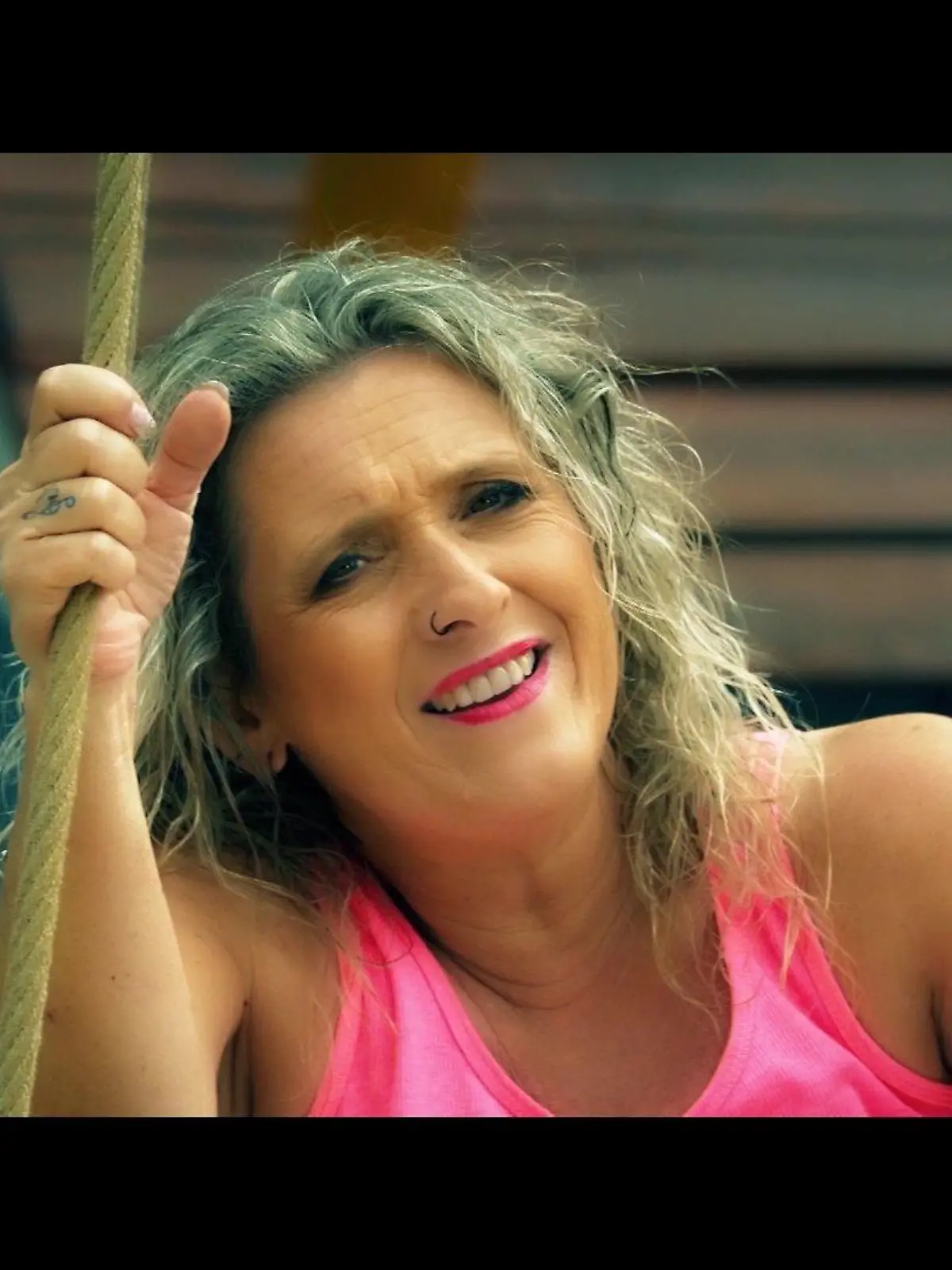 Daniela Alfinito ist mit ihrem vierten Album "Löwenmut" wieder auf der 1 der Schlager-Albumcharts gelandet.