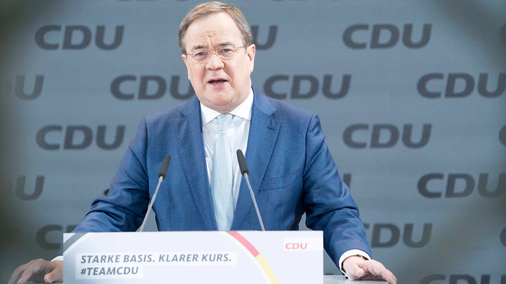  34. Parteitag der CDU Deutschlands im Konrad-Adenauer-Haus Berlin - Armin Laschet eröffnet als scheidender Parteivorsitzender den Parteitag34. Parteitag der CDU Deutschlands im Konrad-Adenauer-Haus Berlin - Armin Laschet eröffnet als scheidender Parteivorsitzender den Parteitag, *** 34 Party Congress of the CDU of Germany at the Konrad Adenauer Haus Berlin Armin Laschet opens the Party Congress as outgoing Party Chairman 34 Party Congress of the CDU of Germany at the Konrad Adenauer Haus Berlin Armin Laschet opens the Party Congress as outgoing Party Chairman,