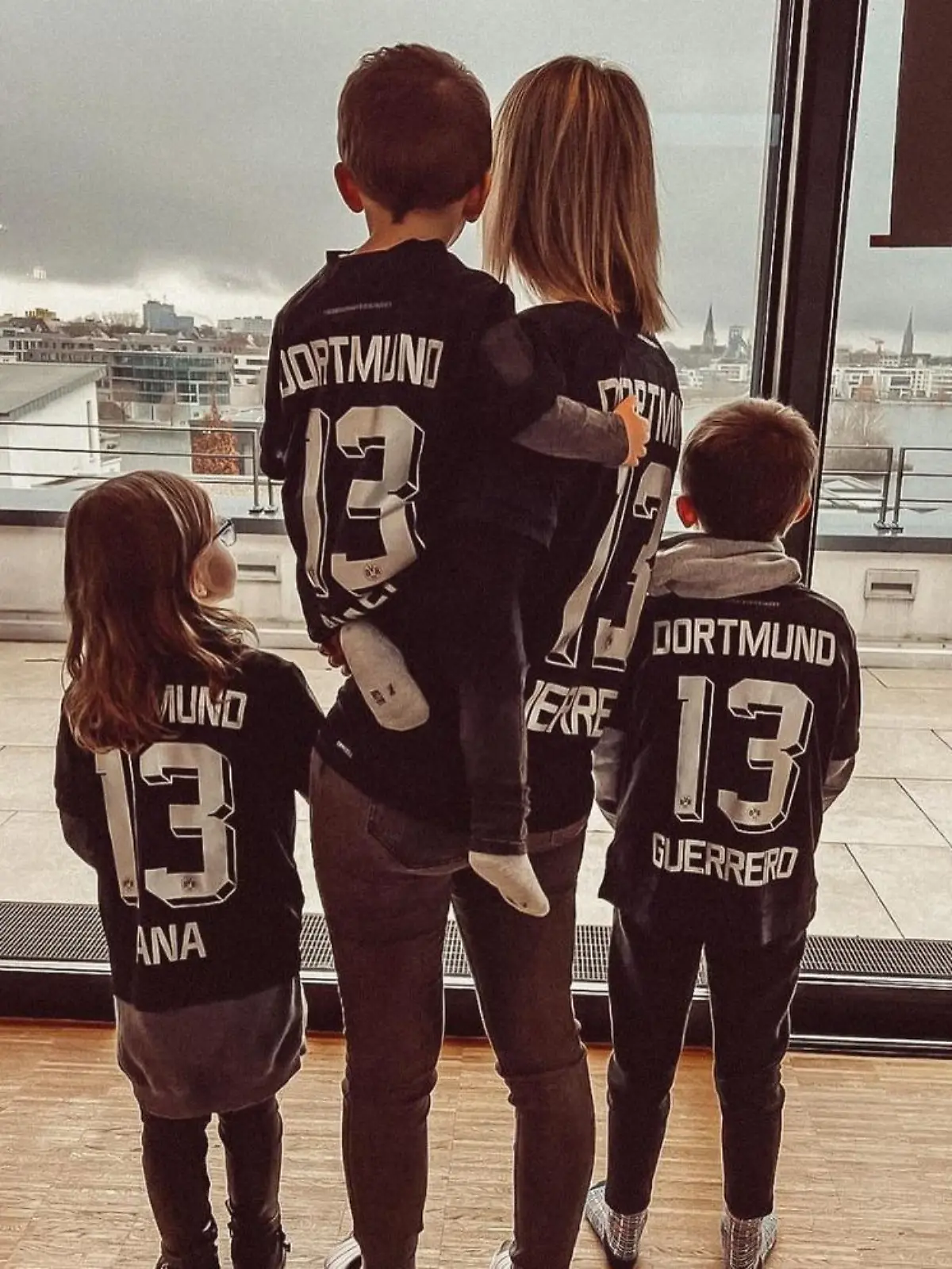 Marrion und ihre Kinder verabschieden sich von Dortmund.