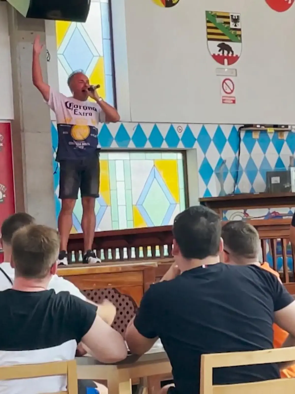 Bild zu: "Tim Toupet macht endlich wieder Ballermann live"